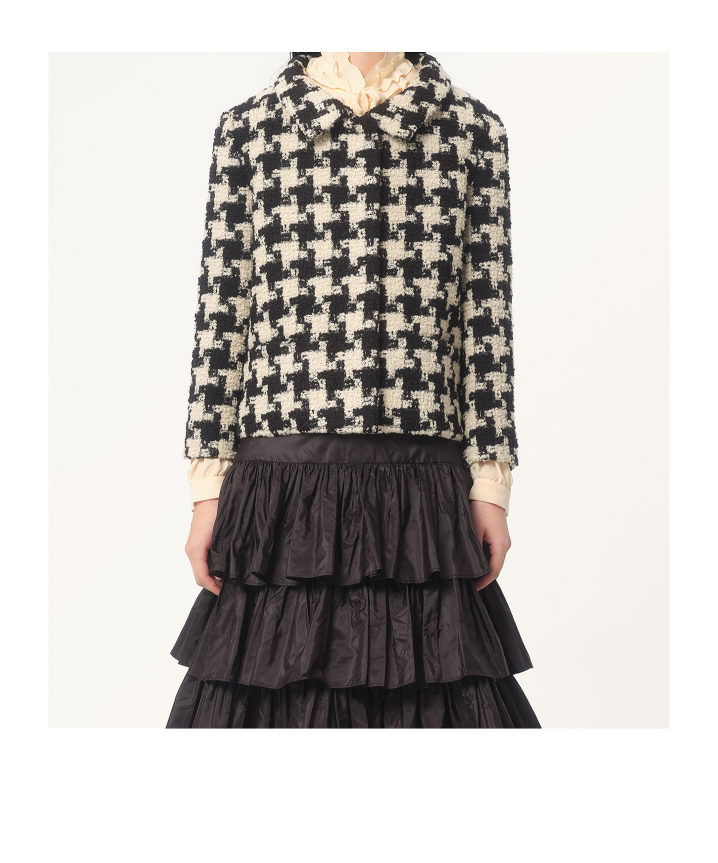 Valentino Extra Large Houndstooth Tweed Jacket In Black
