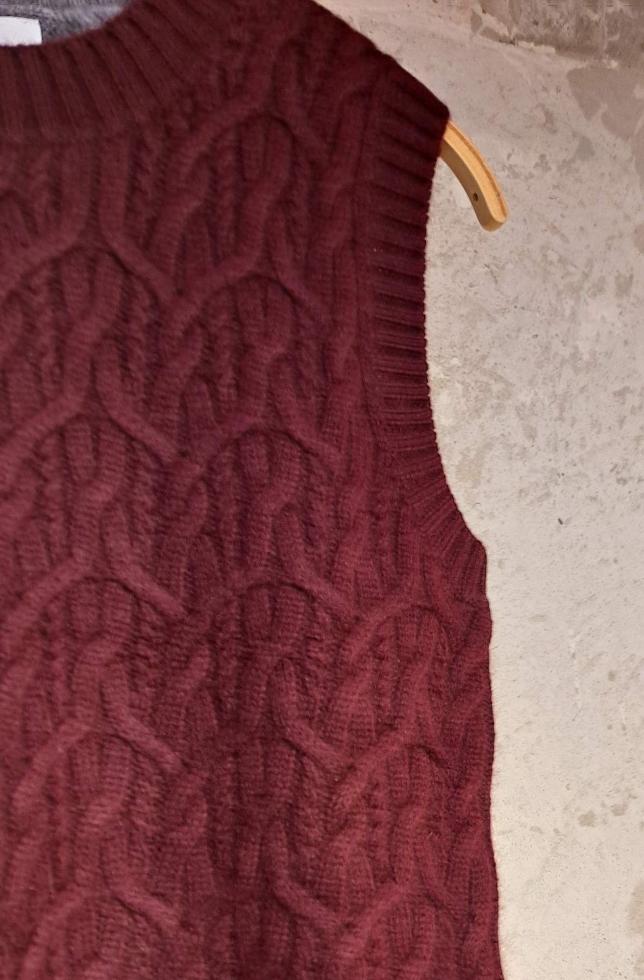 Ganni Sleeveless Sweater Vest In Red
