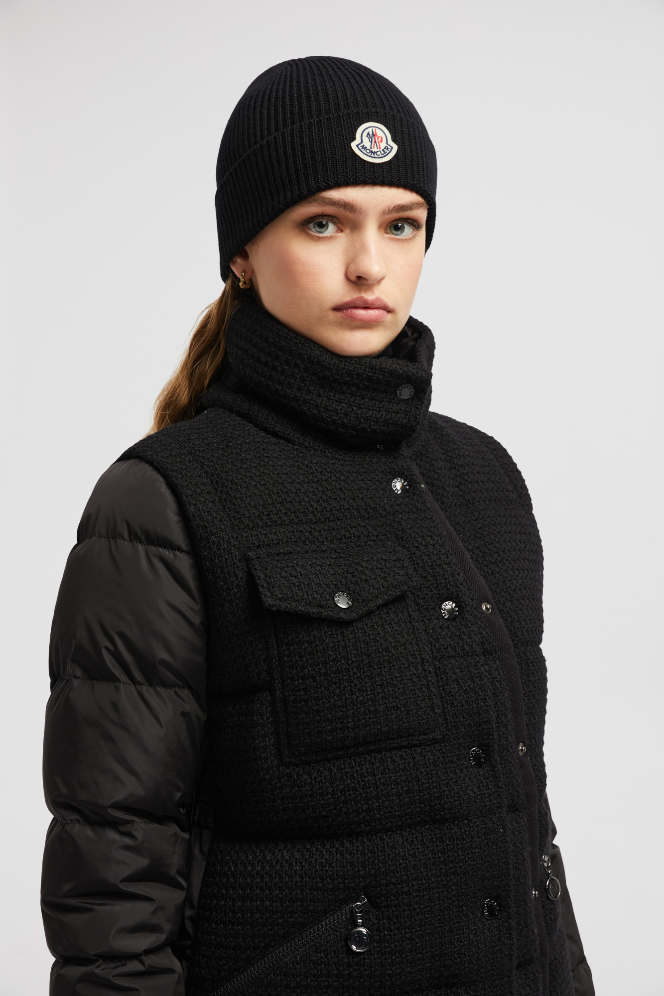 Moncler Logo Patch Beanie In Black