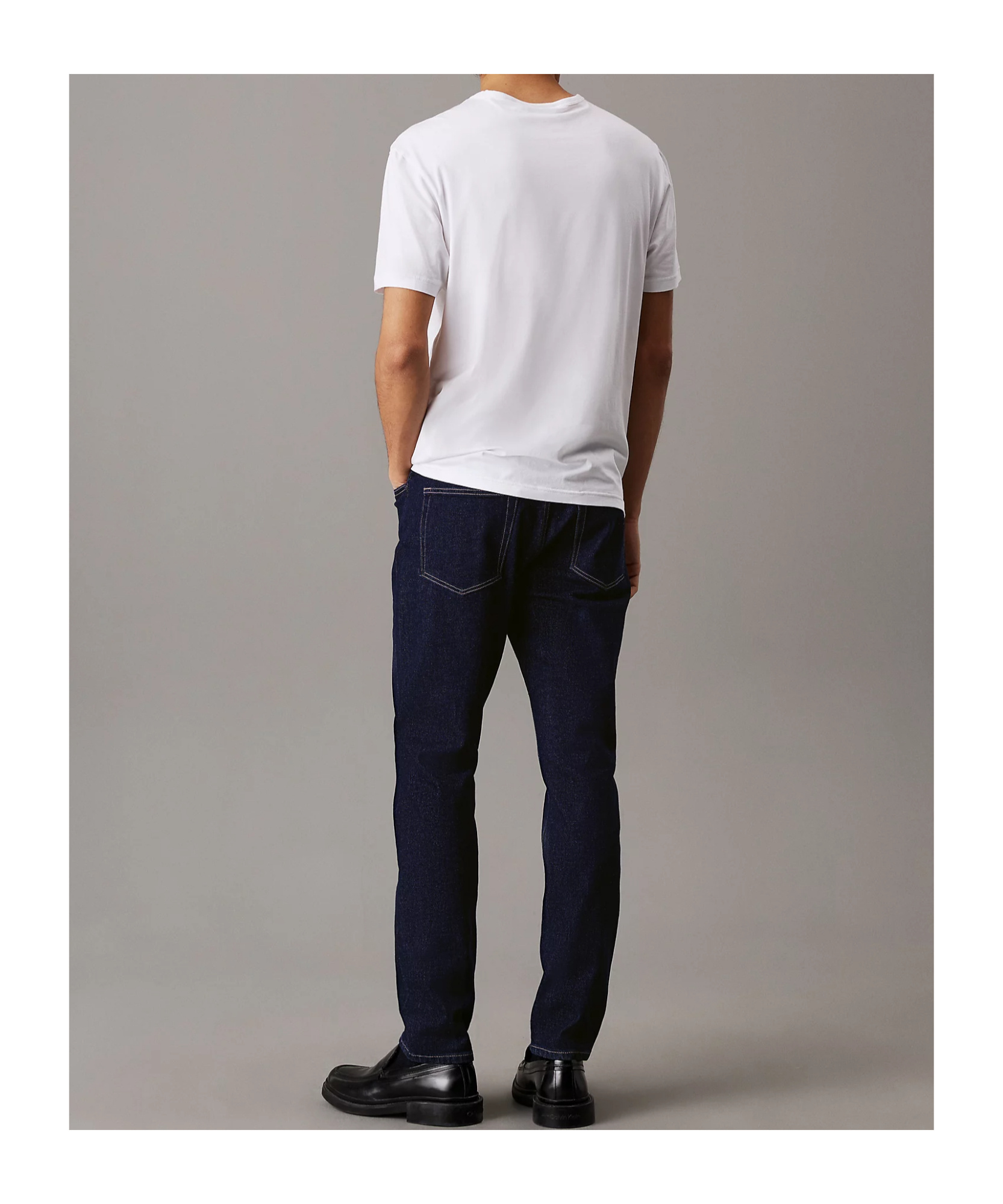 Calvin Klein Tapered Jeans In Black