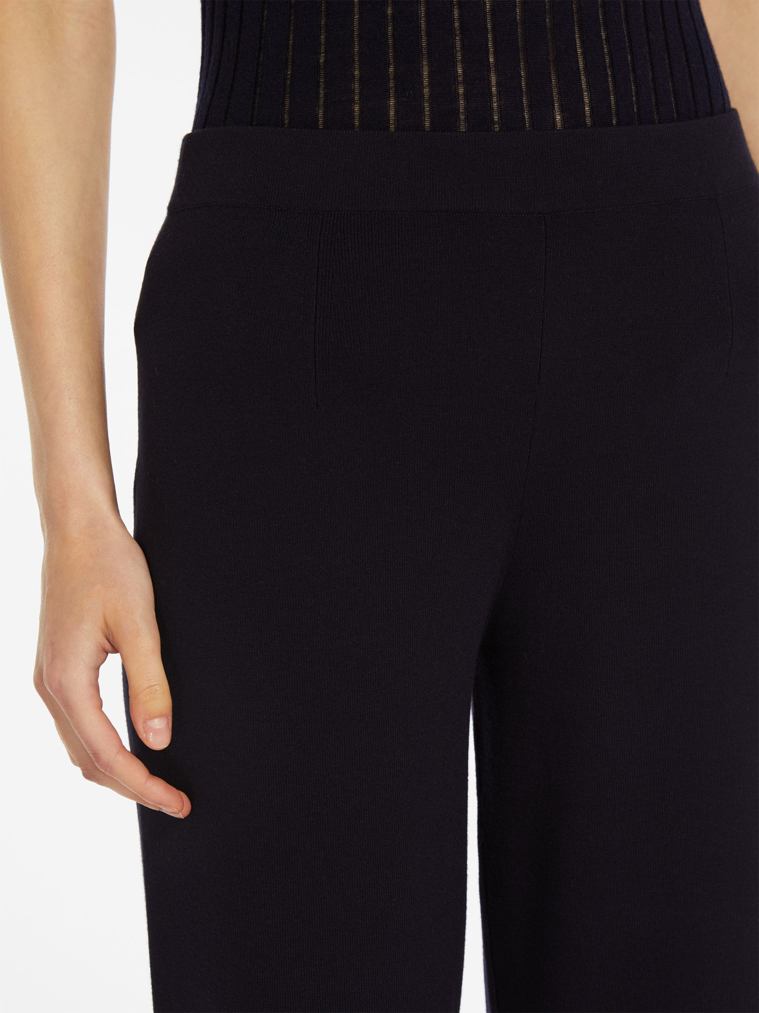 Max Mara Nine-cent Long Casual Pants In Black