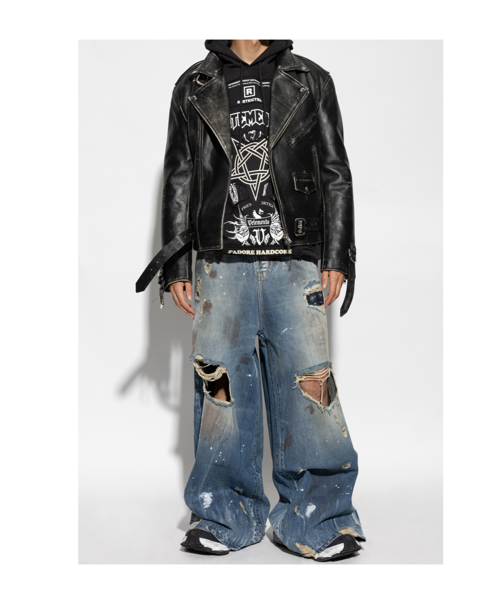 Vetements Long-sleeved Sweater In Black