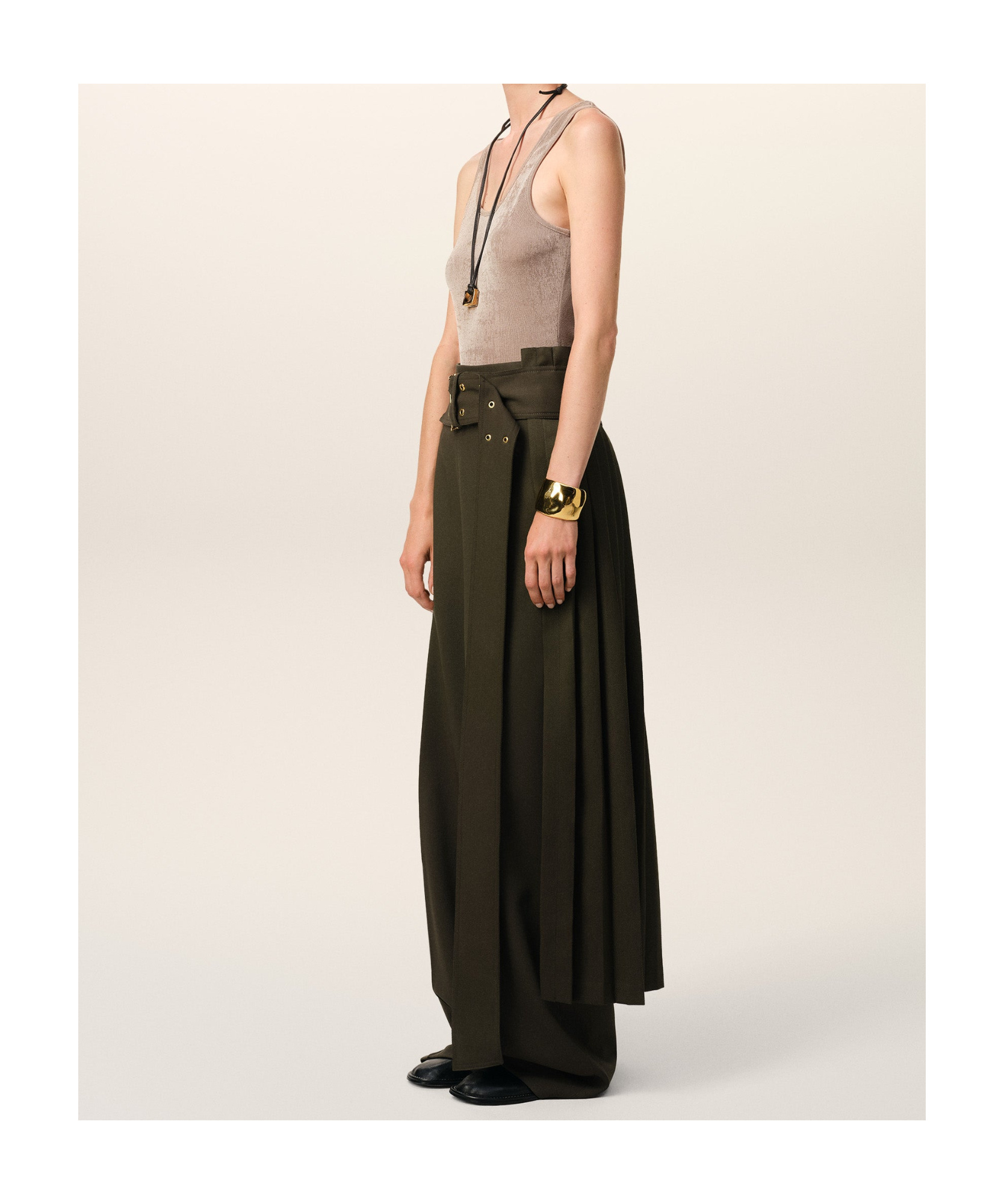 Ami Alexandre Mattiussi Green Wool Twill Belted Pleated Skirt Green In Black Olive