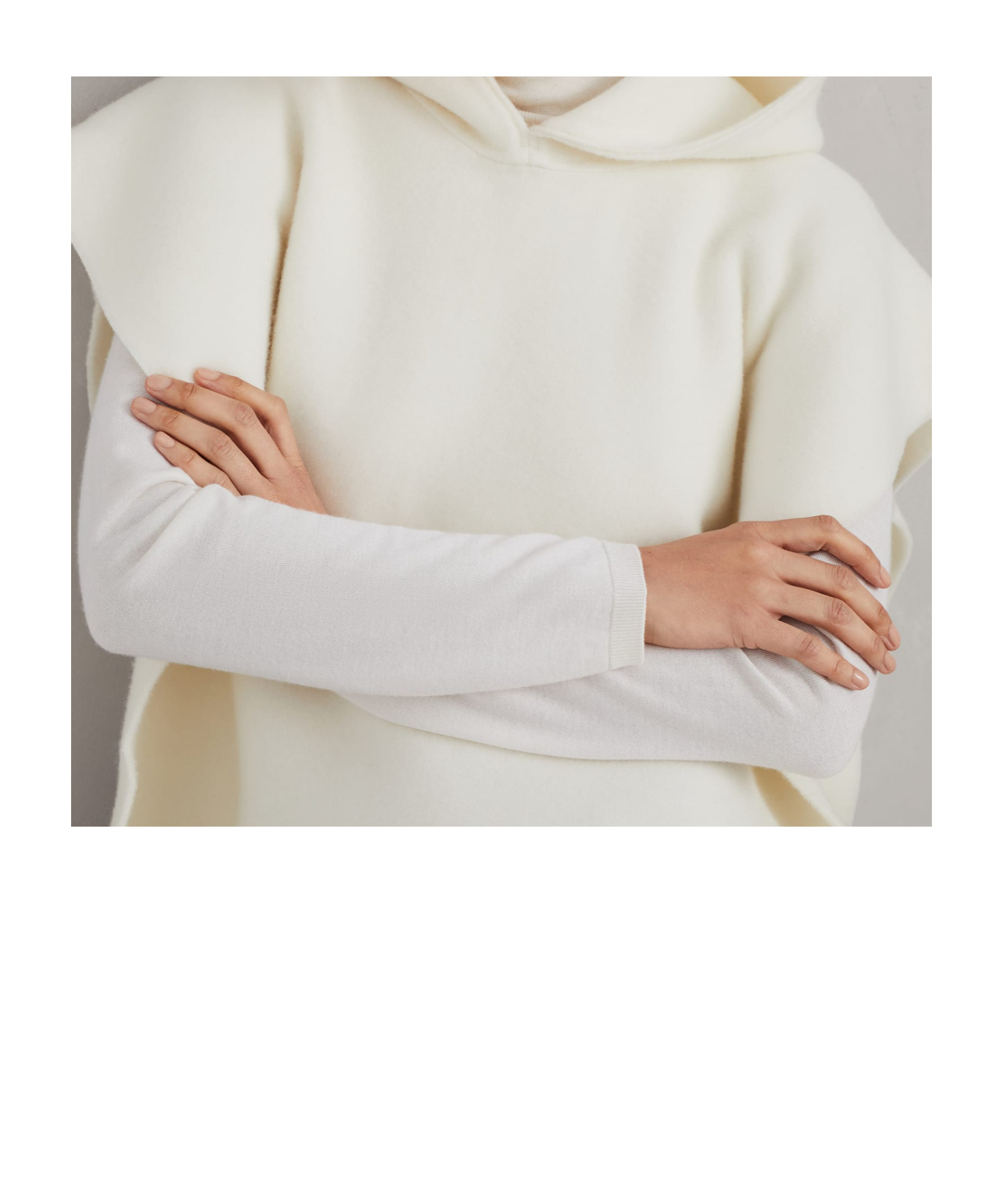 Brunello Cucinelli Poncho Aus Filz Aus Einer Woll-kaschmirmischung Mit Kapuze Und Fransen In White