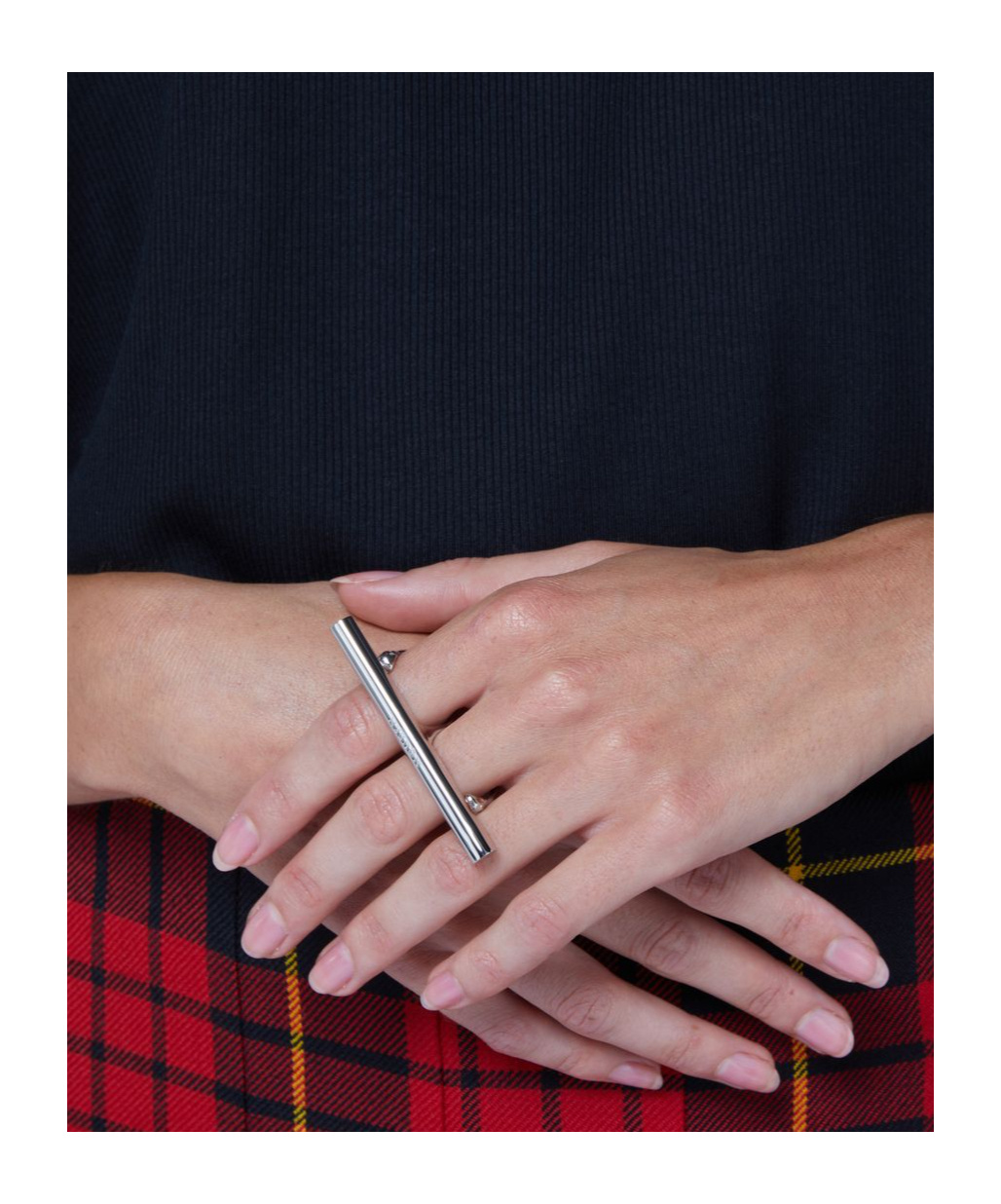 Alexander Mcqueen Cross-bar Ring In Silver