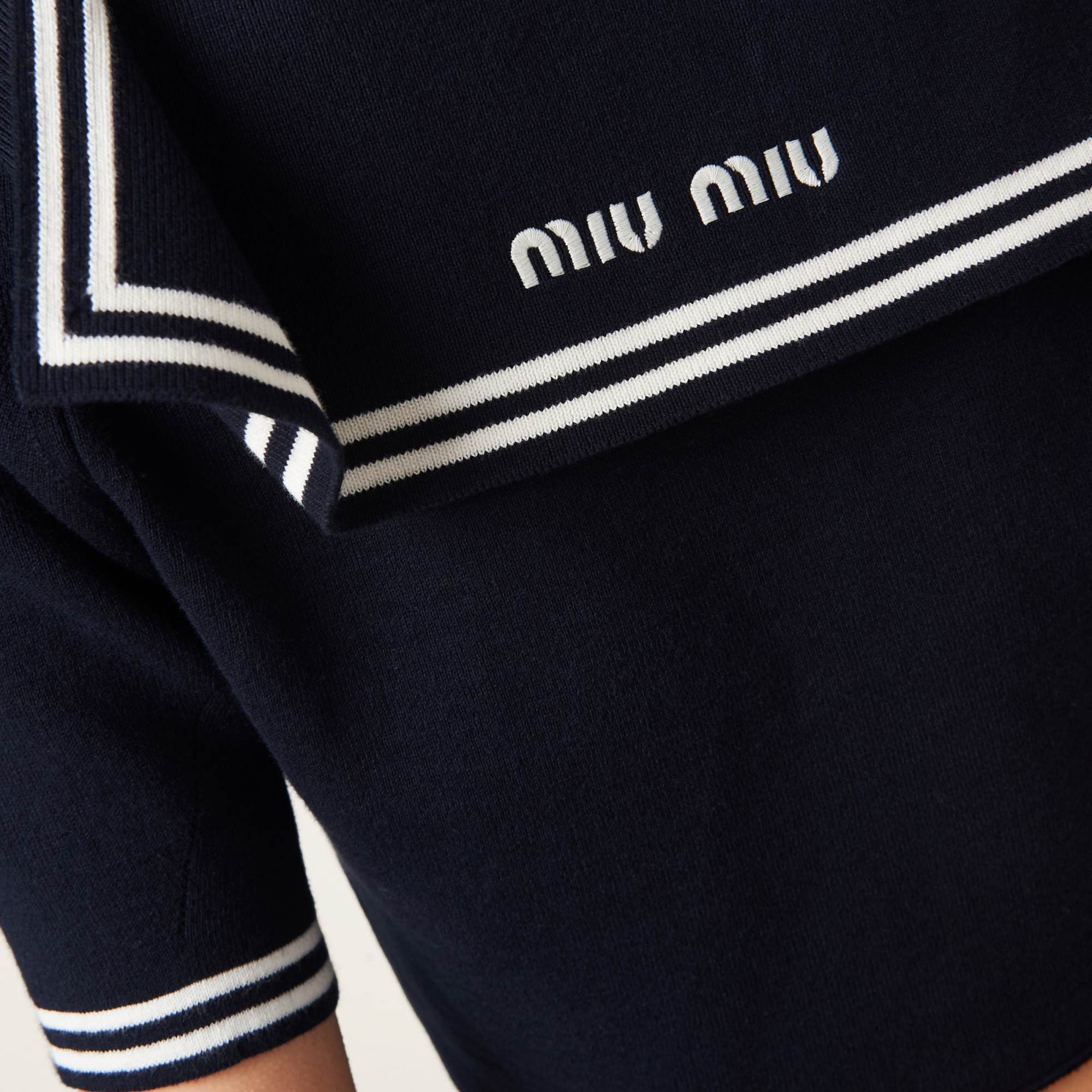 Miu Miu Logo Short-sleeved Sweater In Black
