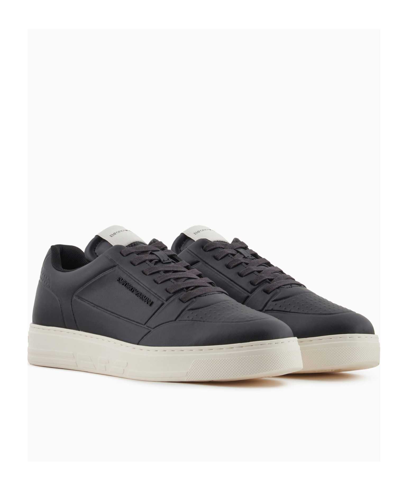 Emporio Armani Lace-up Low-cut Casual Shoes In Black