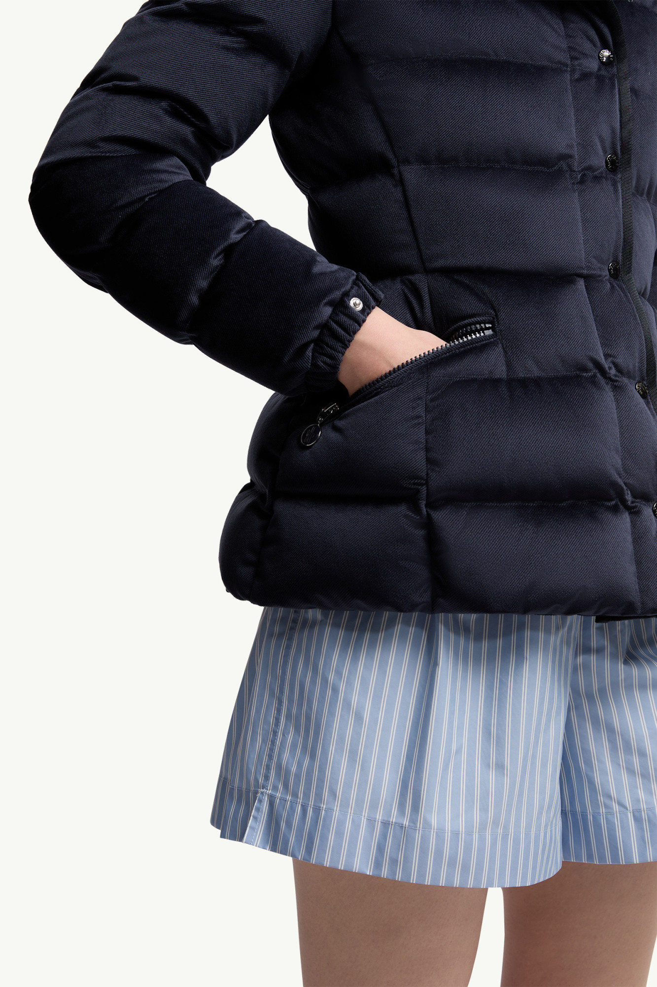 Moncler Hooded Puffer Jacket In Blue