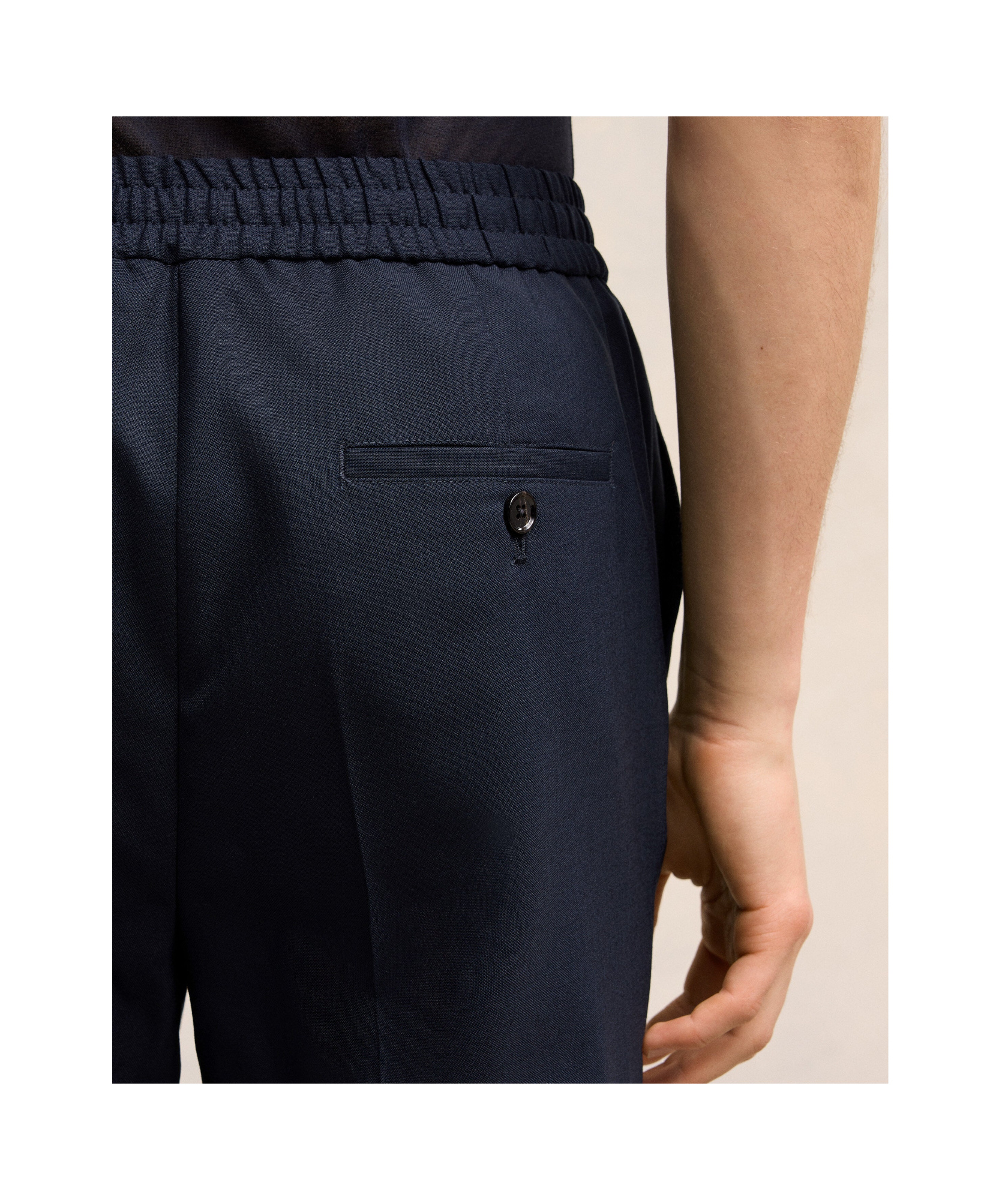 Shop Ami Alexandre Mattiussi Ami Paris Straight-leg Tailored Pants In Black