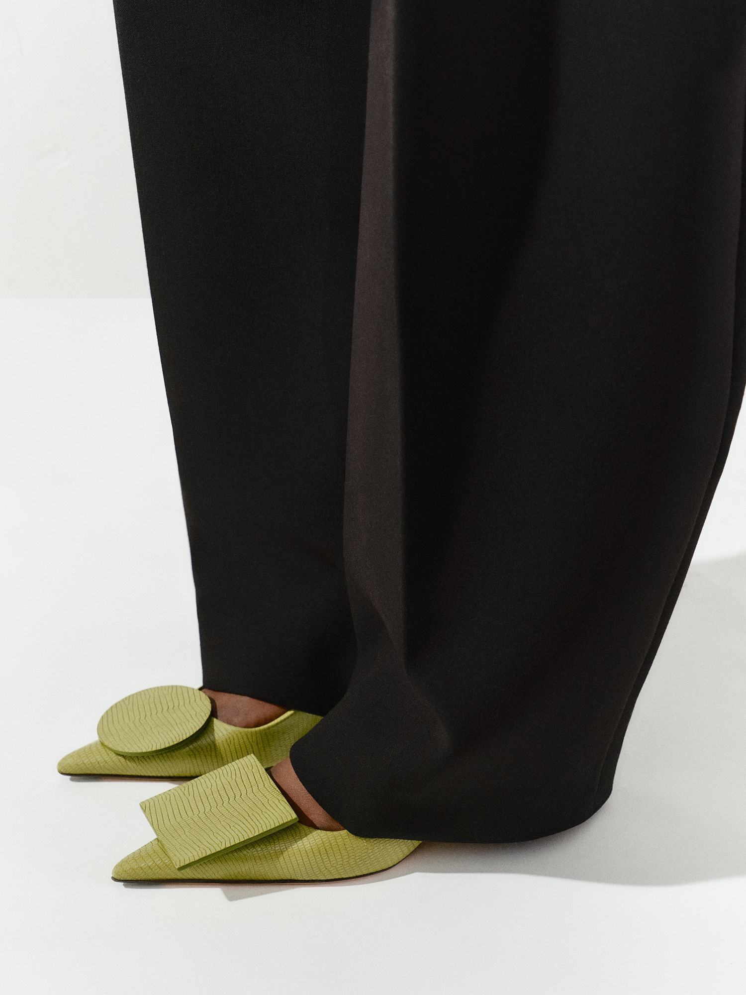 Jacquemus 40mm The Low Duelo Slingback Pumps In Green