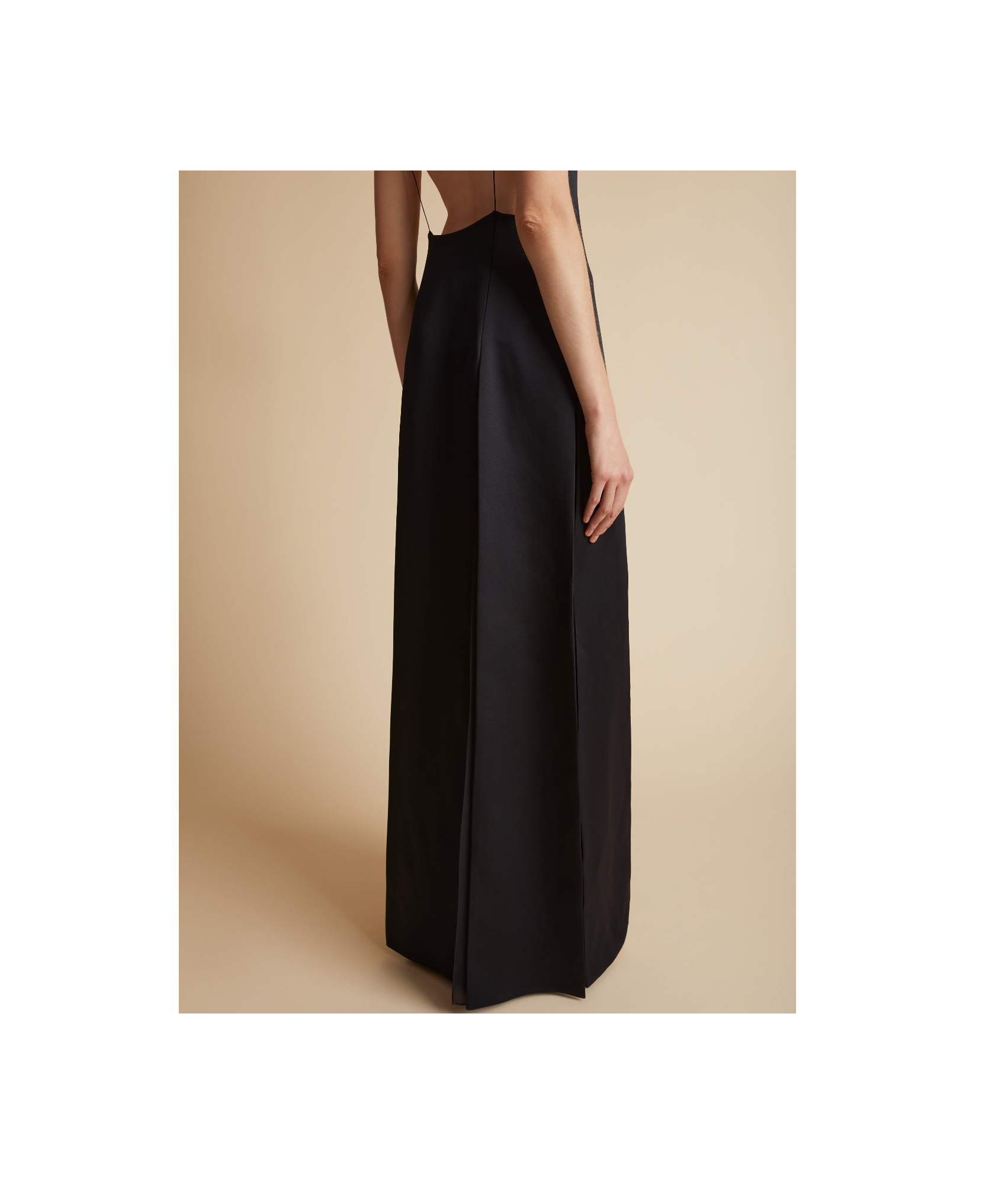 Khaite The Nonya V-neck Sleeveless Dress In Black