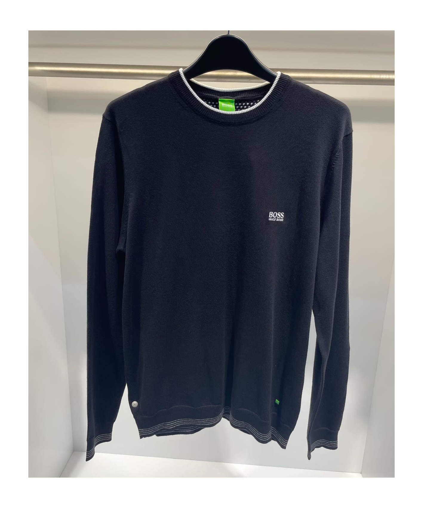HUGO BOSS ROUND-COLLAR AND LONG-SLEEVED SWEATER