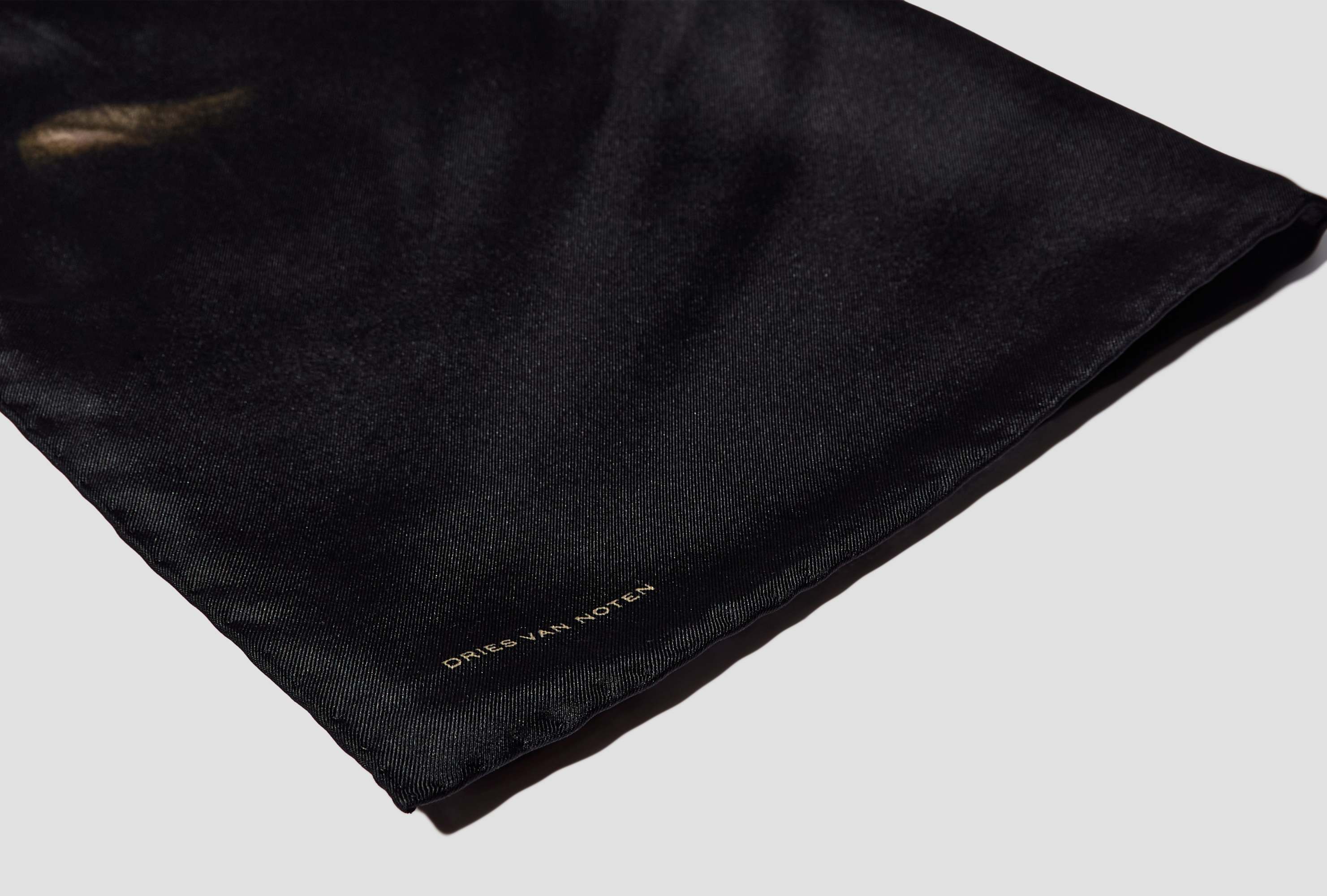 Dries Van Noten Printed Scarf In Black