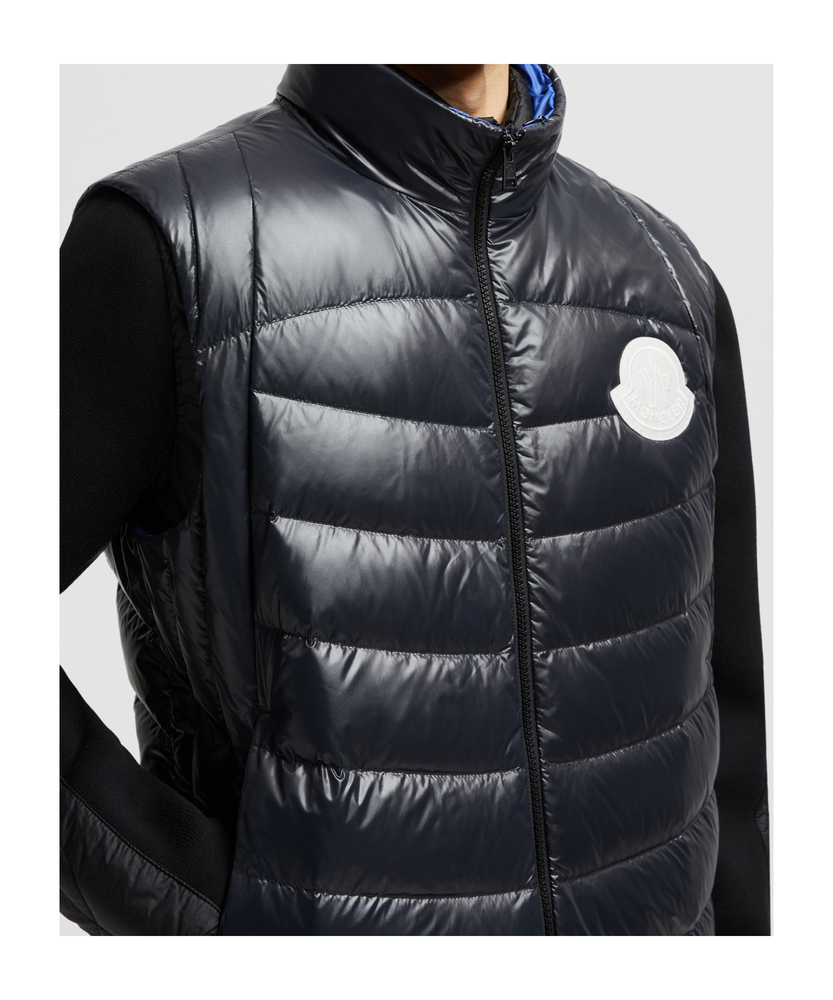 MONCLER MONCLER LOGO PATCH DOWN VEST