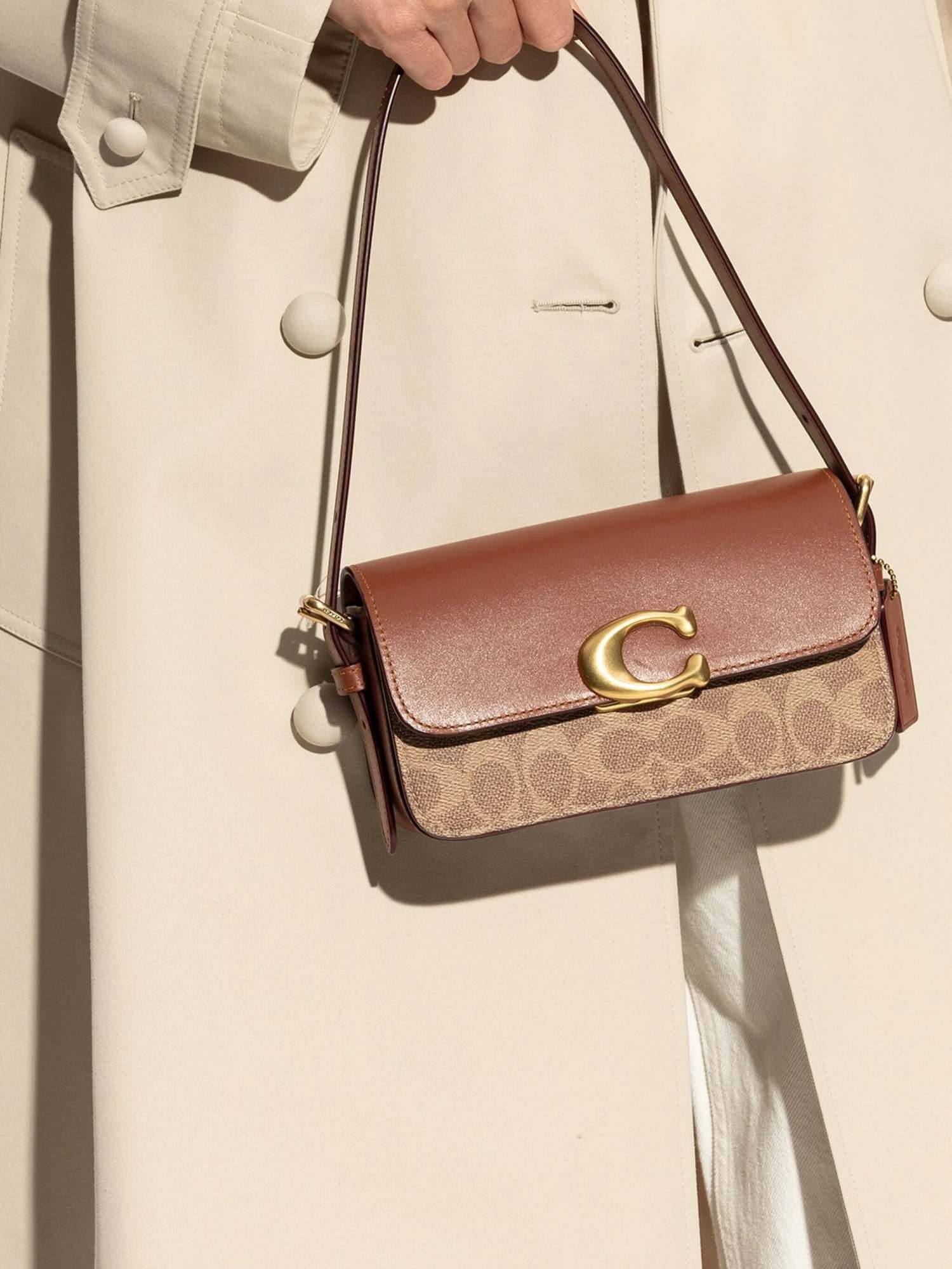 Coach Zoe Signature Coated Canvas Tan Caramel Shoulder Bag