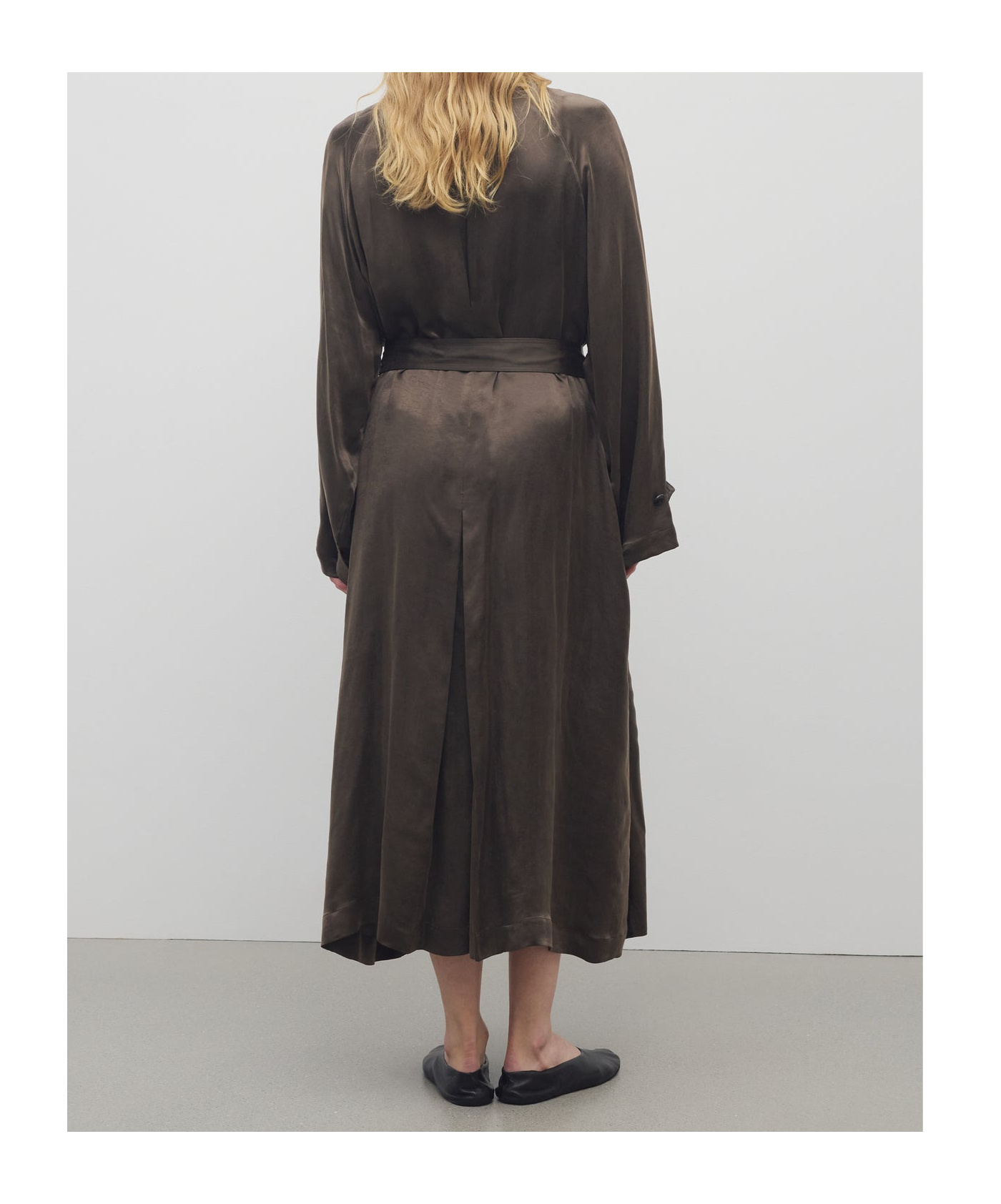 The Row Long Sleeve Coat In Green