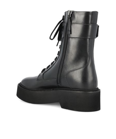 Roger Vivier Shoes In Black