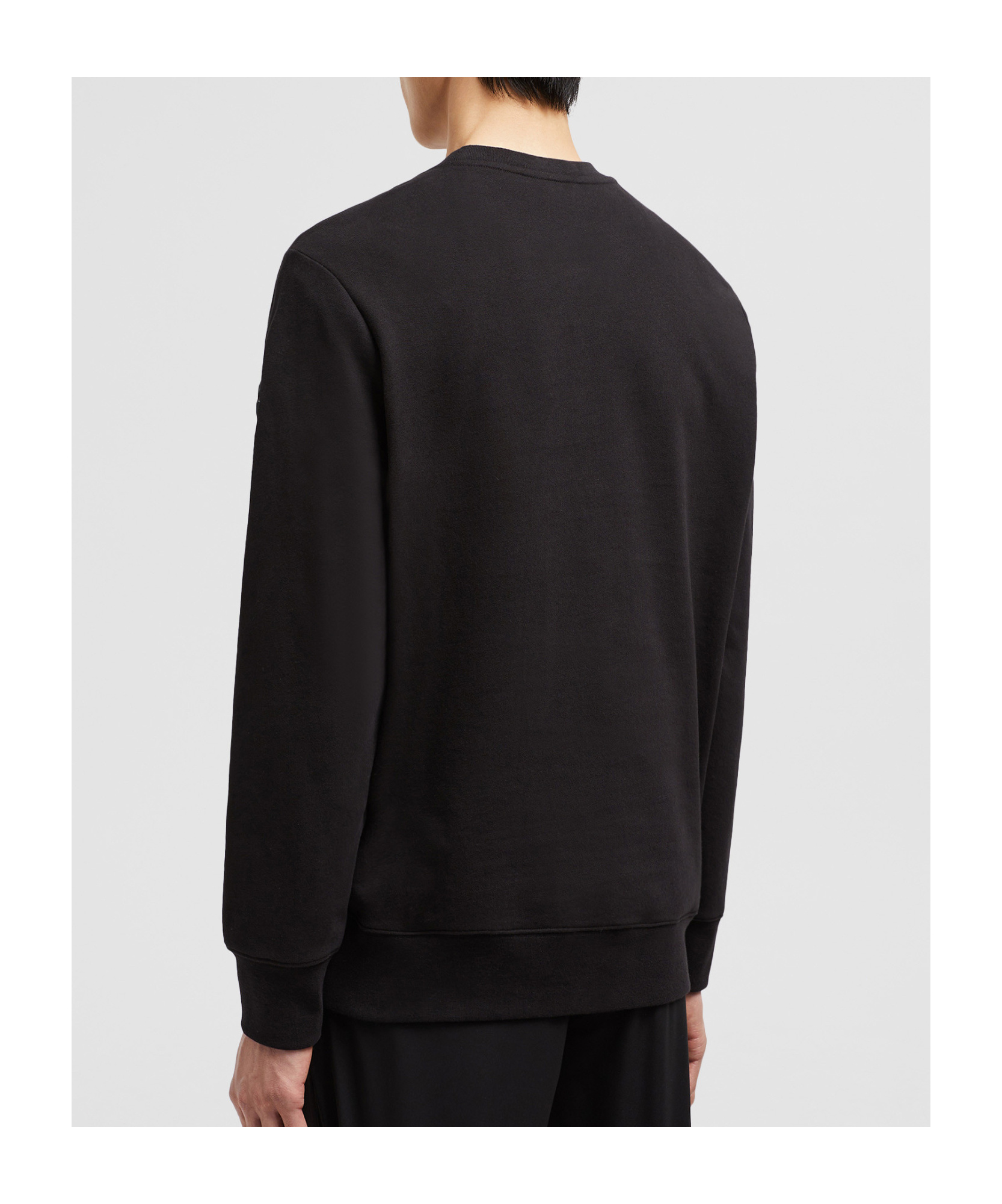 Moncler Long-sleeved Cashmere Sweater In Black