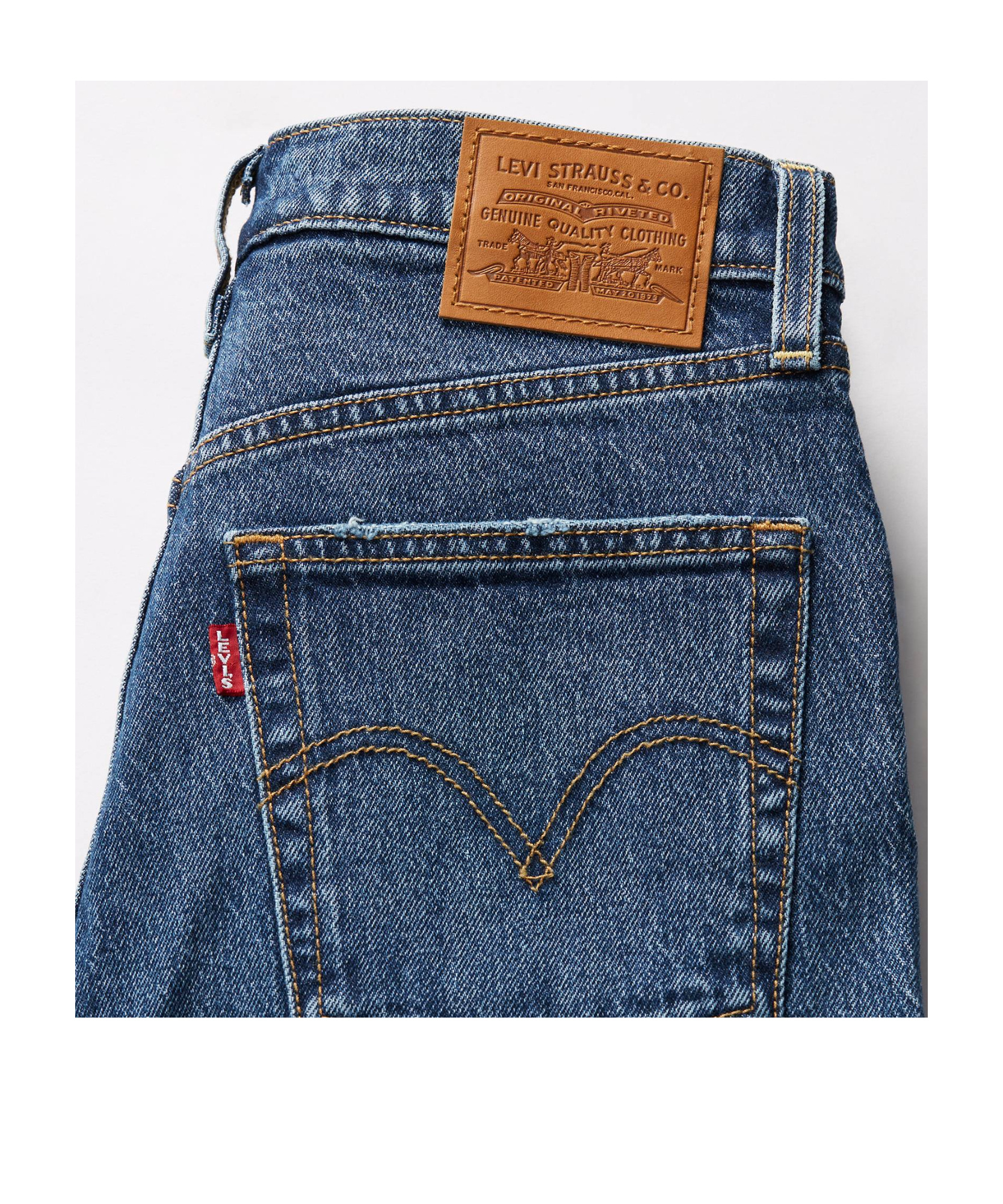 LEVI'S BELT-LOOP JEANS 