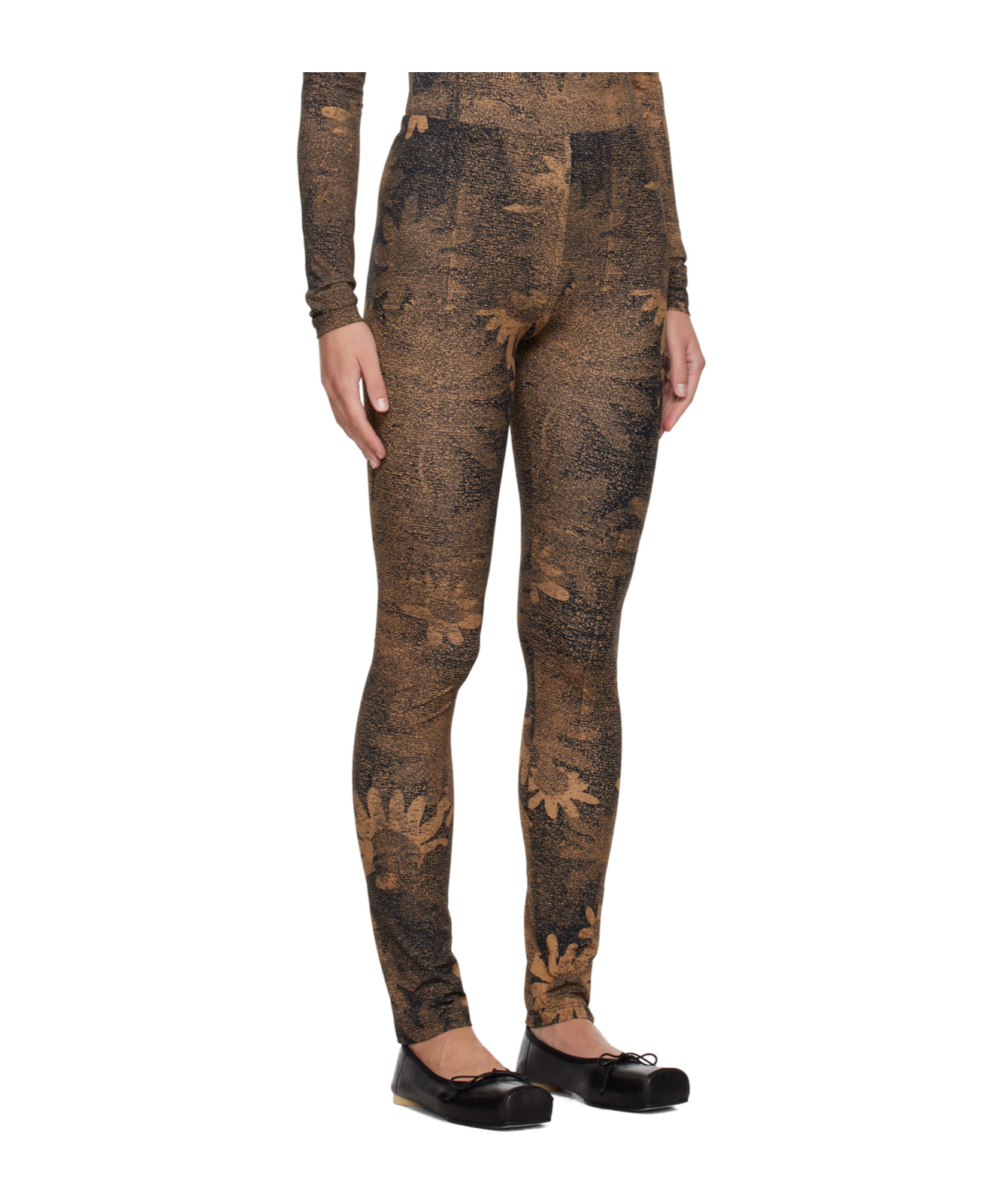 Shop Mm6 Maison Margiela Abstract-print Elasticated-waist Leggings In Brown