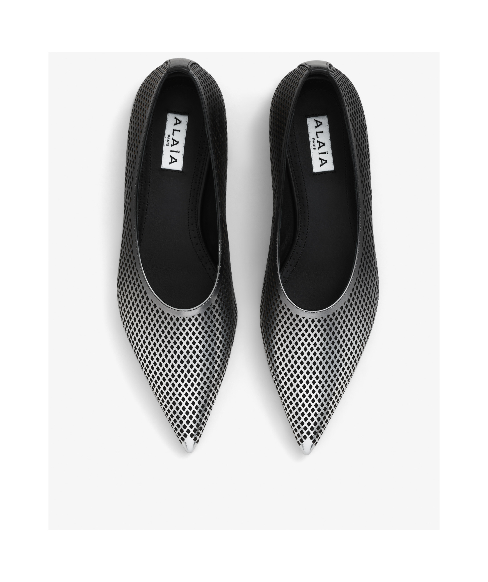 Alaïa Pointed Flat Shoes In Black