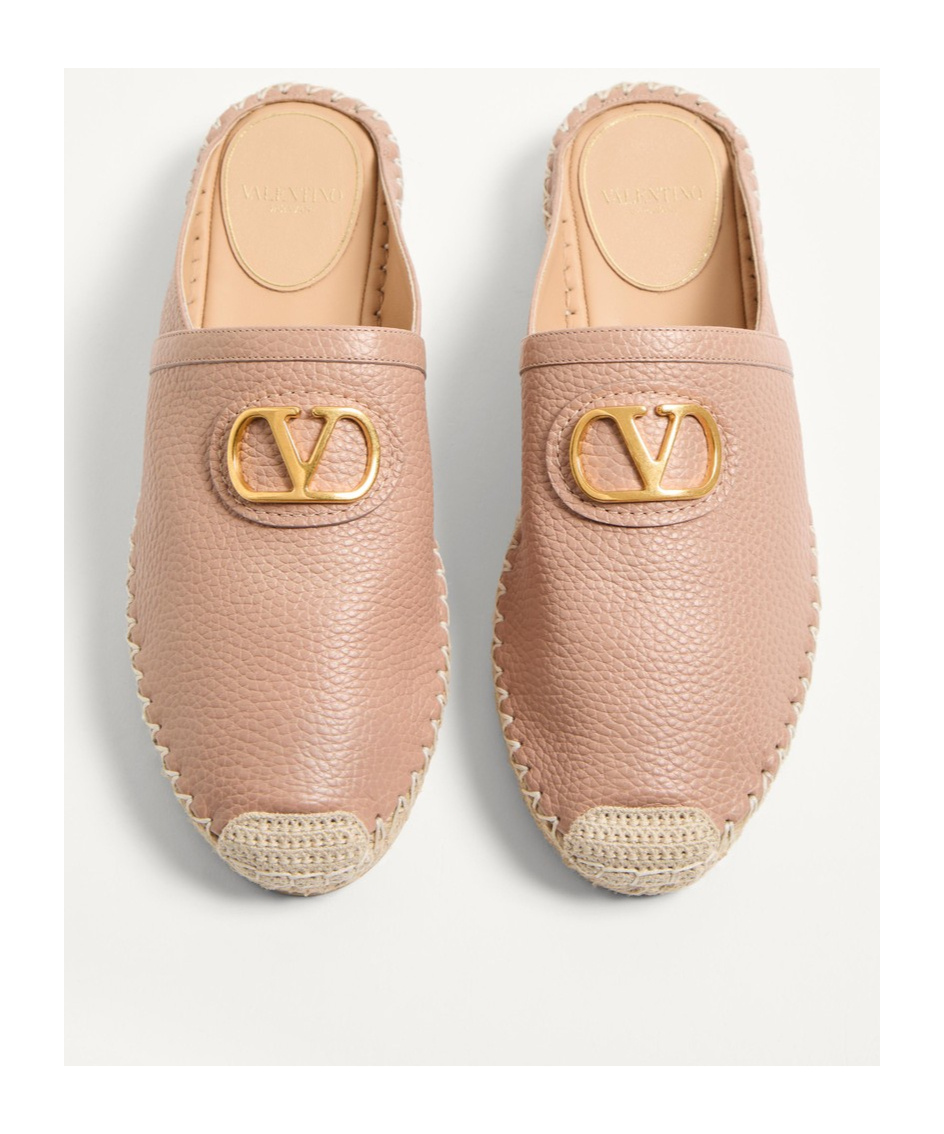 Valentino Vlogo Signature Grainy Leather Mule In Rose Cannelle