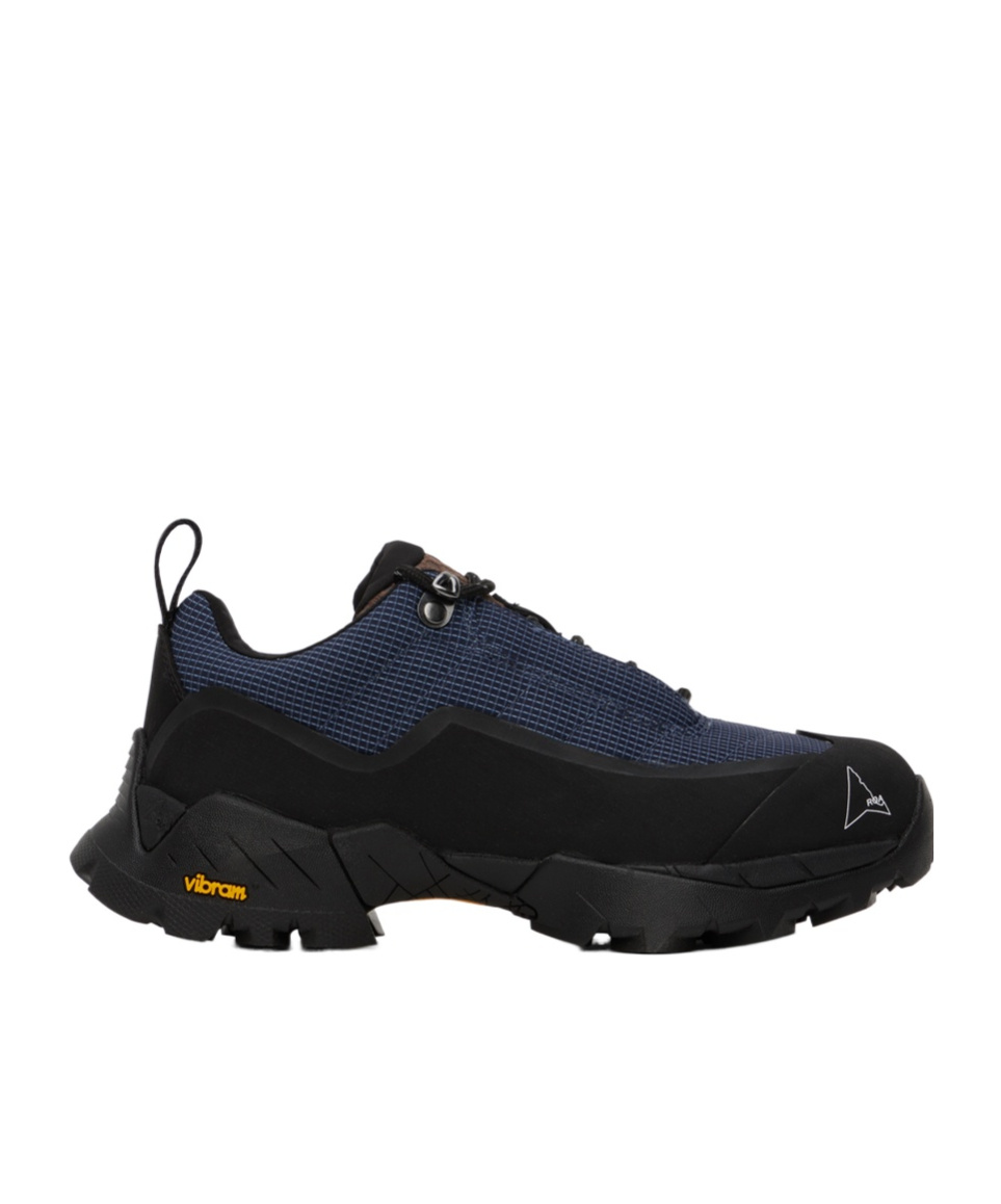 Roa Tie Low Upper Board Shoes In Black