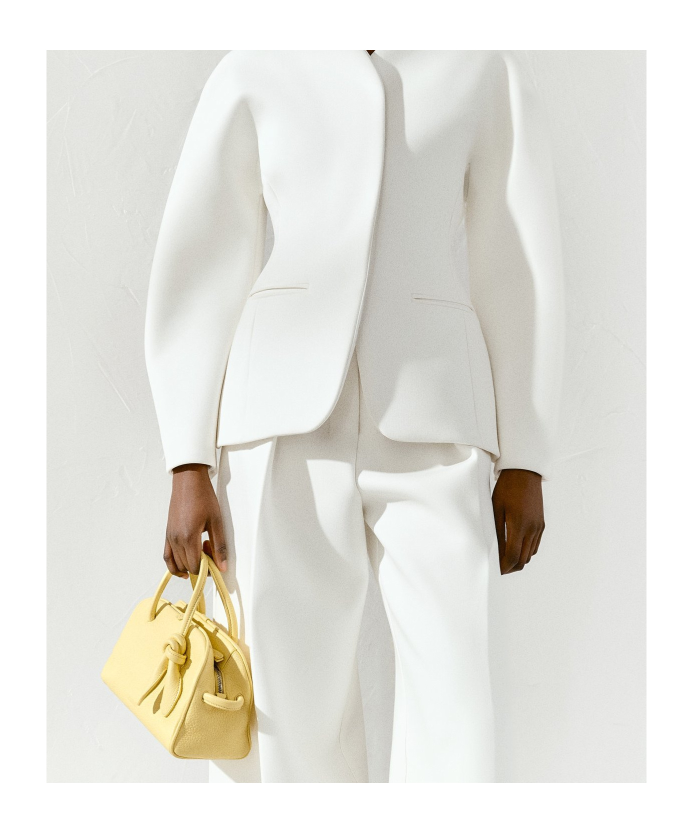 Jacquemus Zippered Shoulder Bag In Yellow