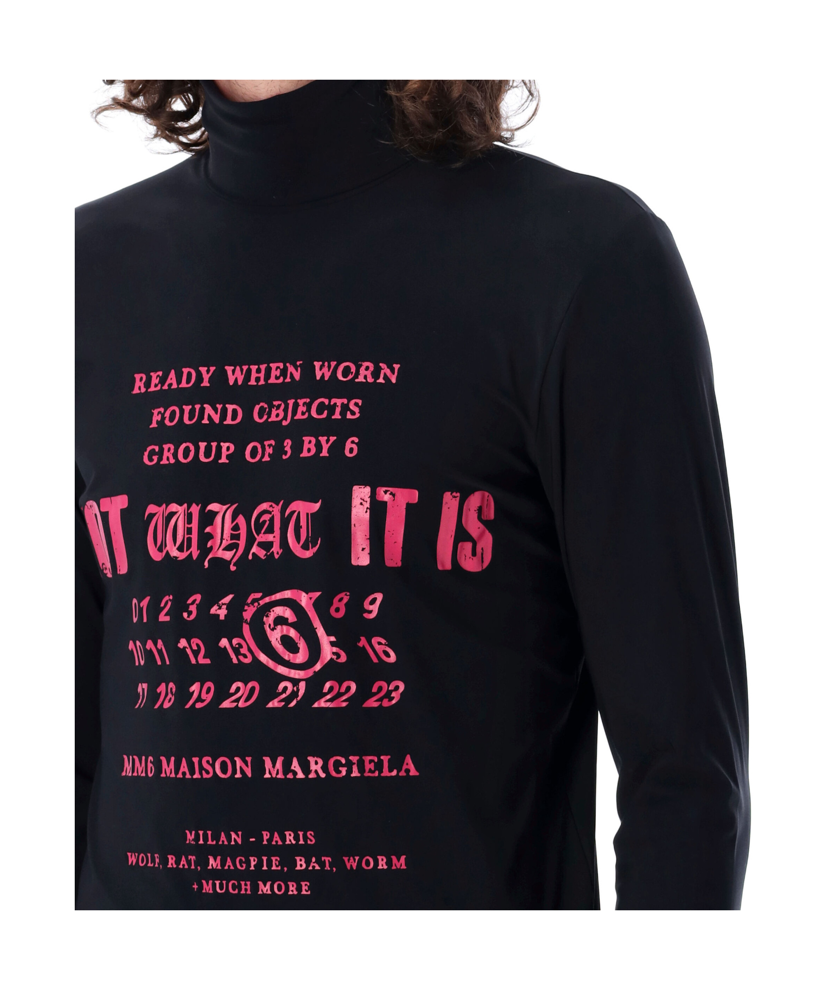 Mm6 Maison Margiela Long-sleeved T-shirt In Black
