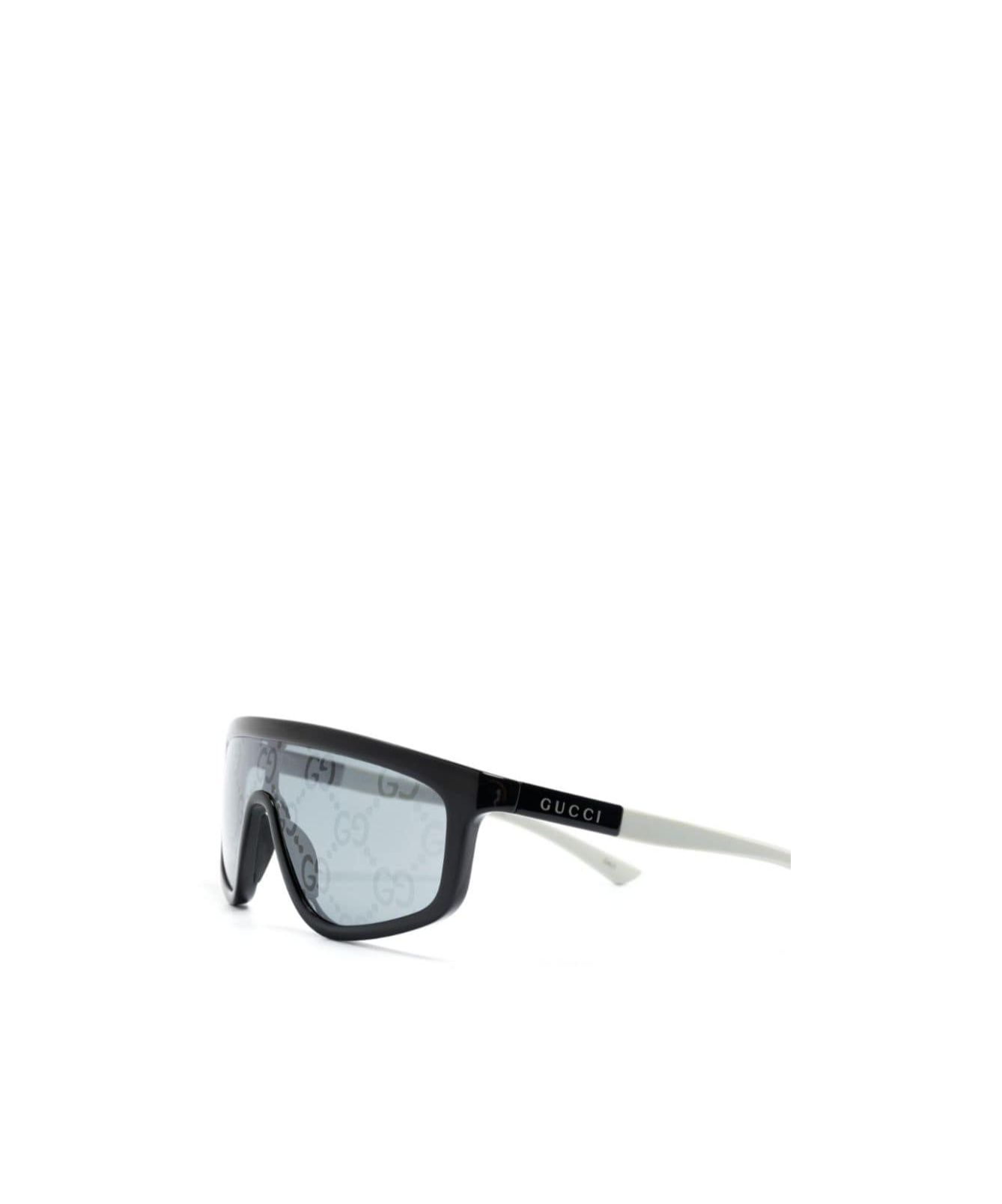 Gucci Lens-decal Shield-frame Sunglasses In White