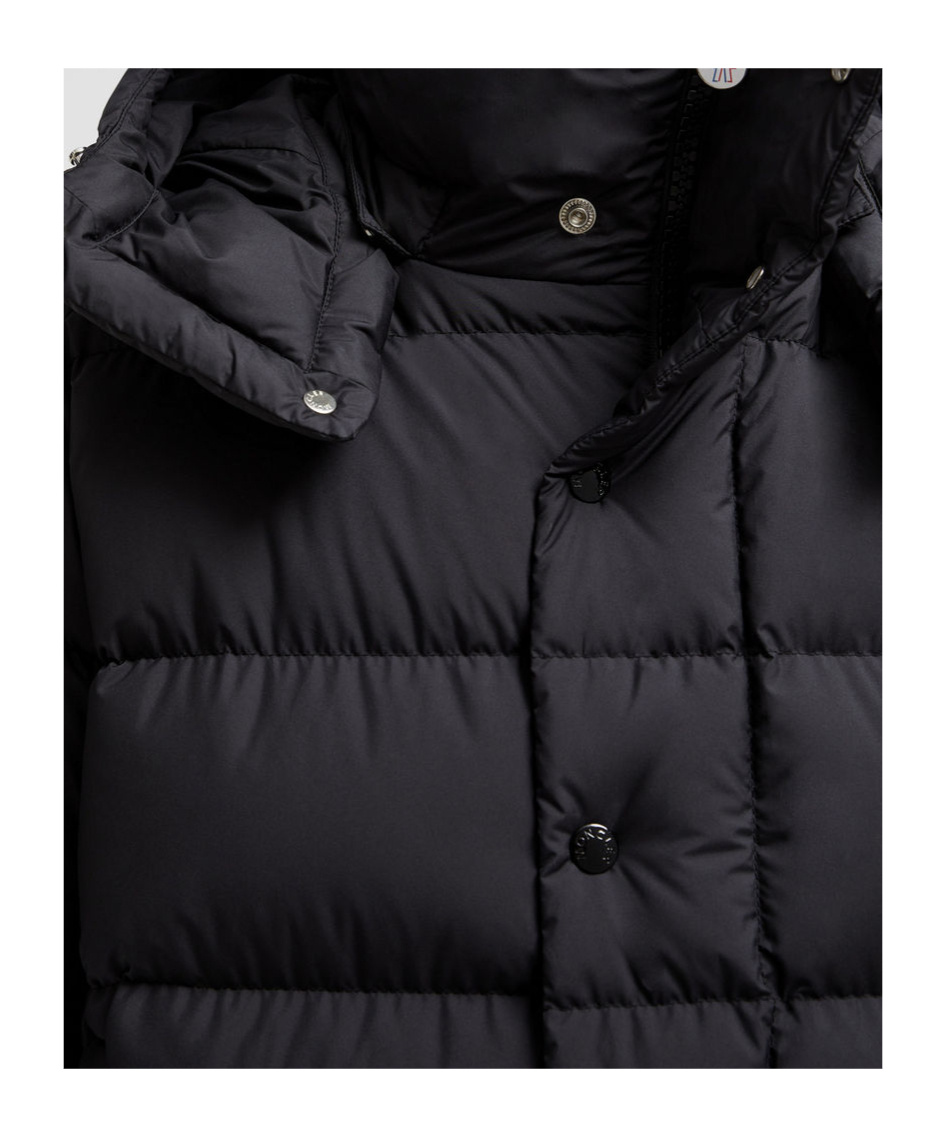 Moncler Maya 70 Short Down Jacket Black In Black