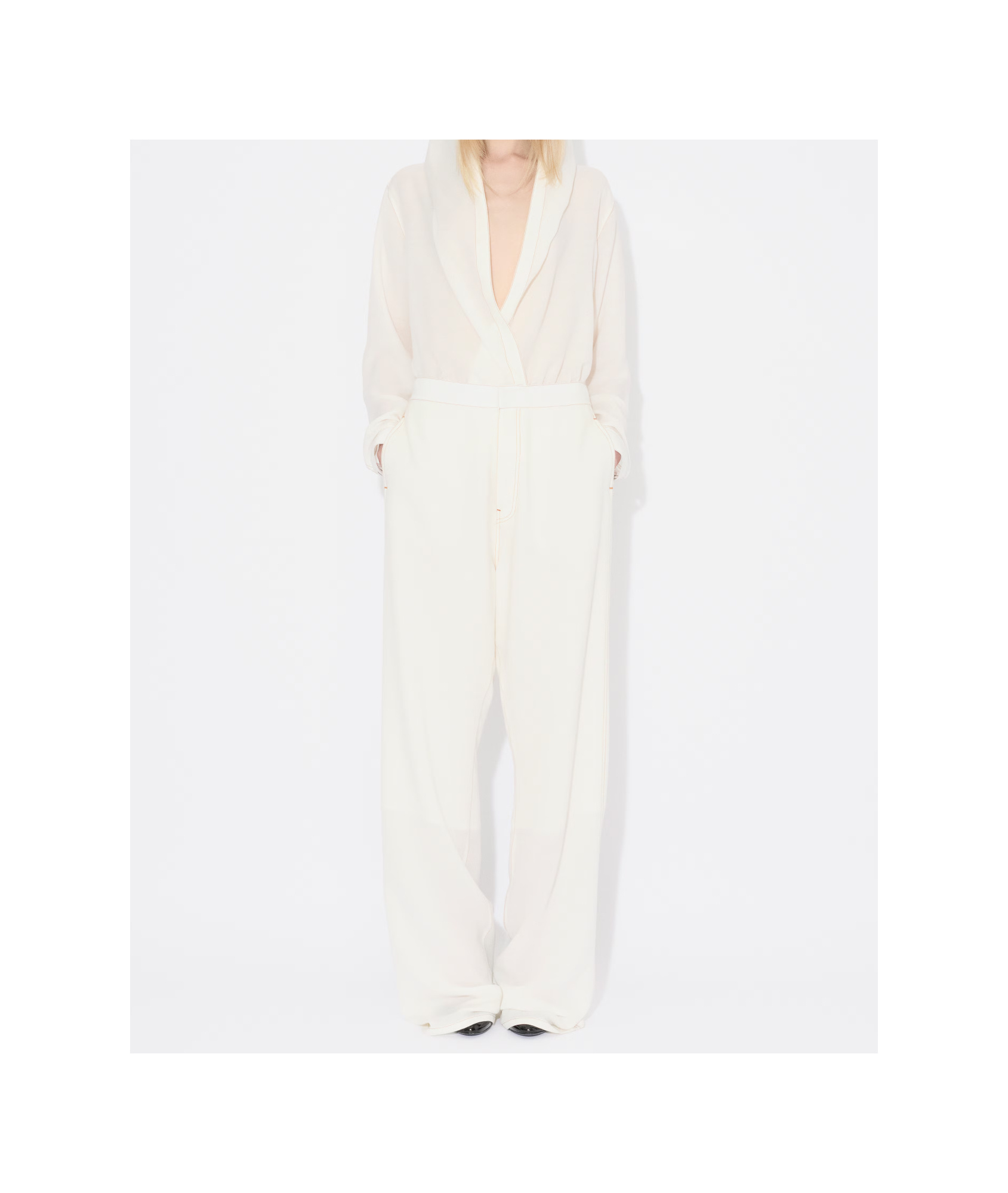 Alaïa Fluid Wool-silk Straight-leg Pants In Neutral