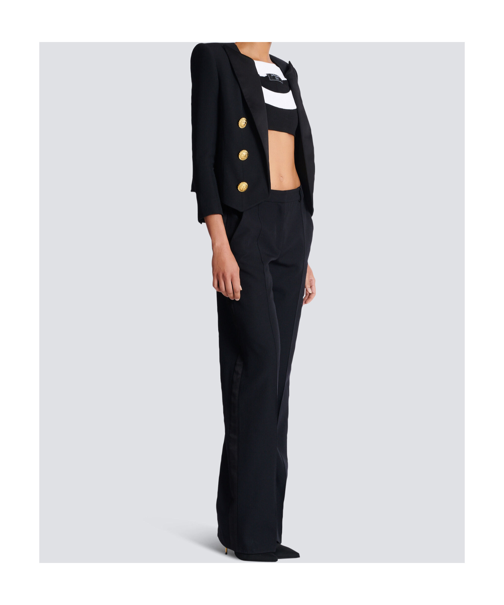 Balmain Cropped Grain De Poudre Edge-to-edge Jacket With 6 Buttons In Black