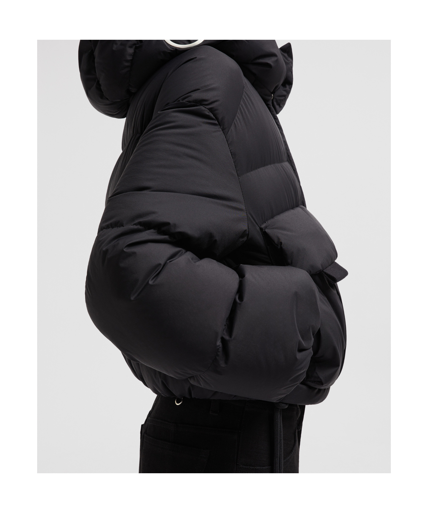 Moncler X Willow Smith Kar Hooded Short Down Jacket In Black