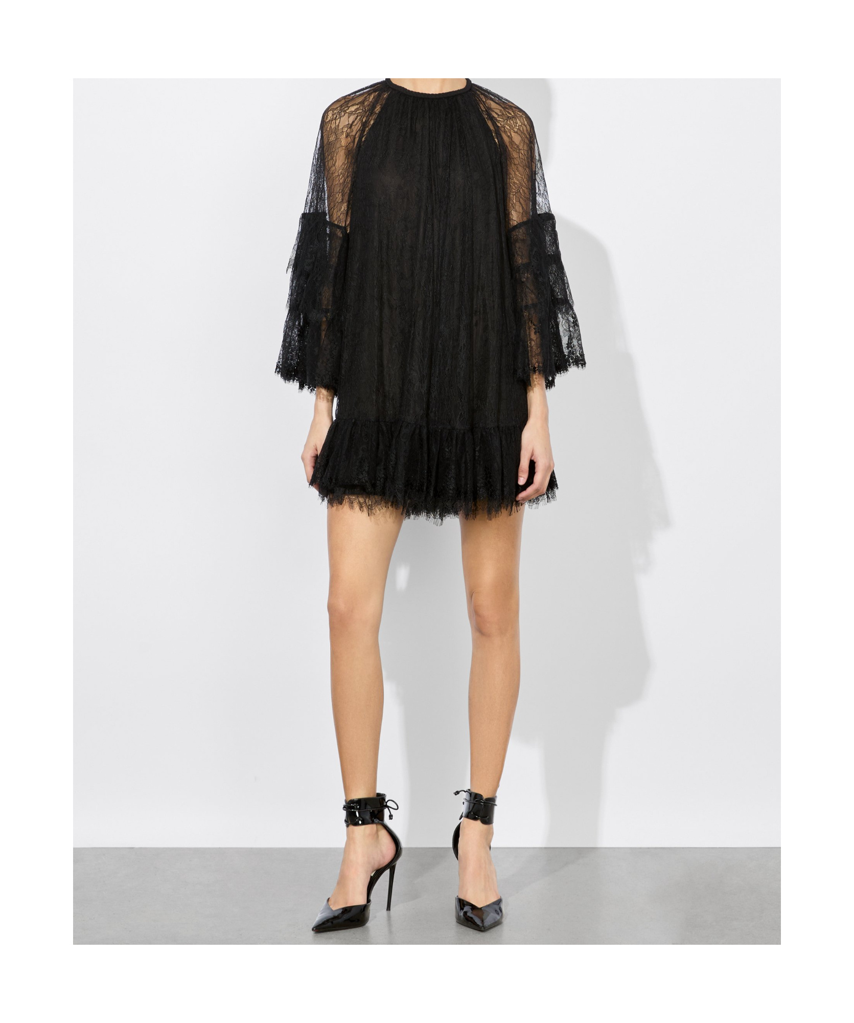 Alice And Olivia Delia Ruffled Tunic Dress In Black