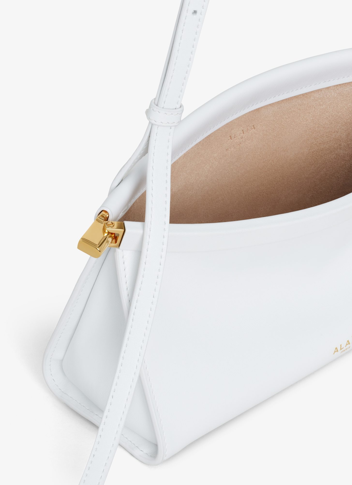 Shop Alaïa Le Click East West Small Bag In Leather In White
