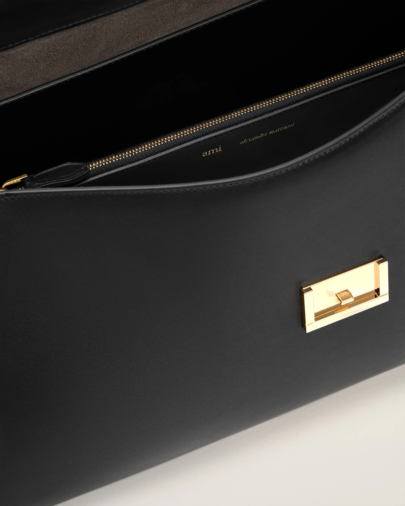 Ami Alexandre Mattiussi Flap Shoulder Bag In Black