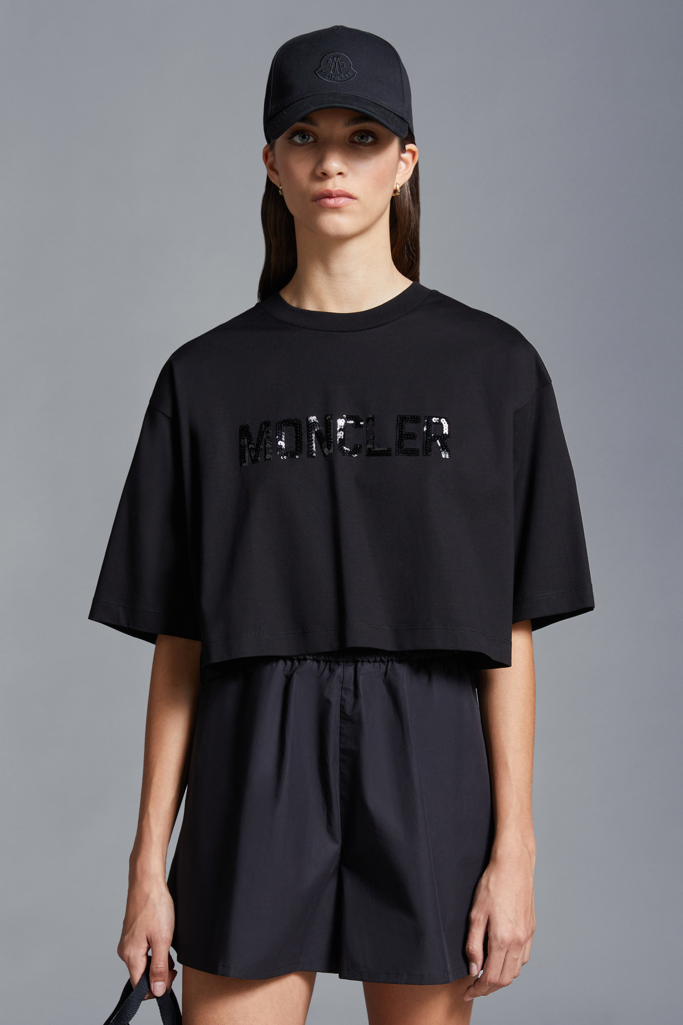Moncler Sequin-logo Cropped T-shirt In Black