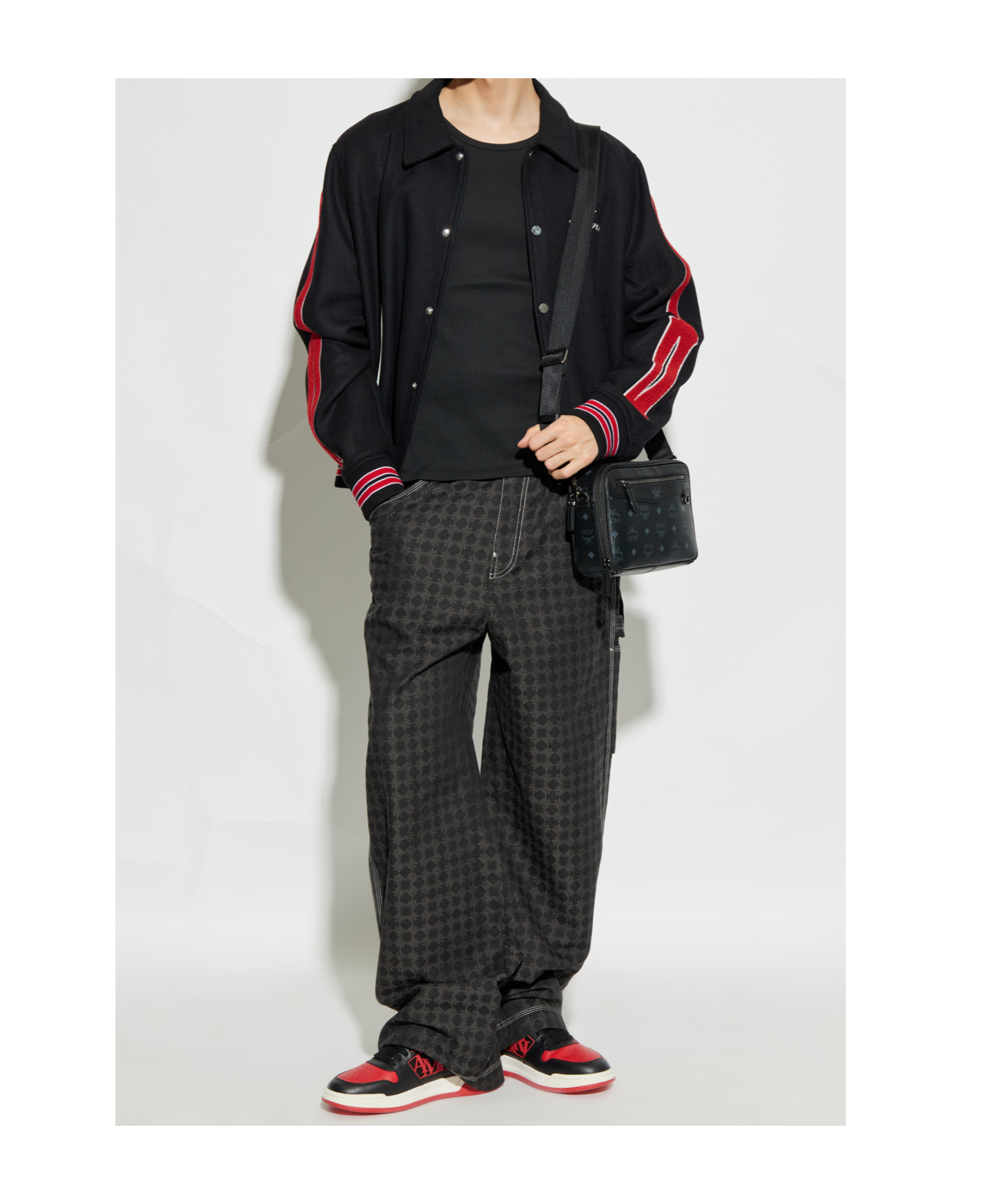 Amiri Sleeveless Vest In Black