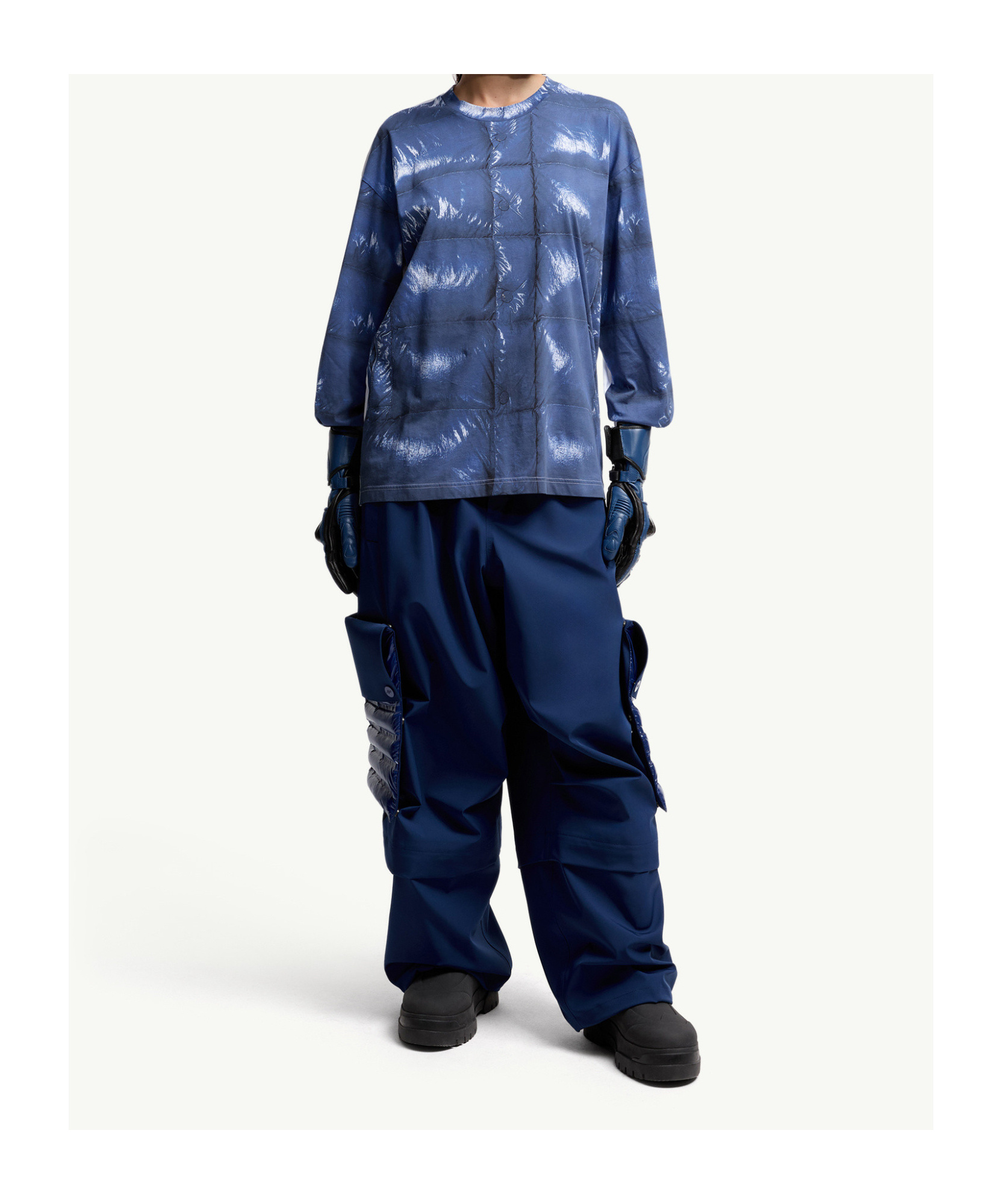 Moncler Long-sleeved T-shirt In Blue
