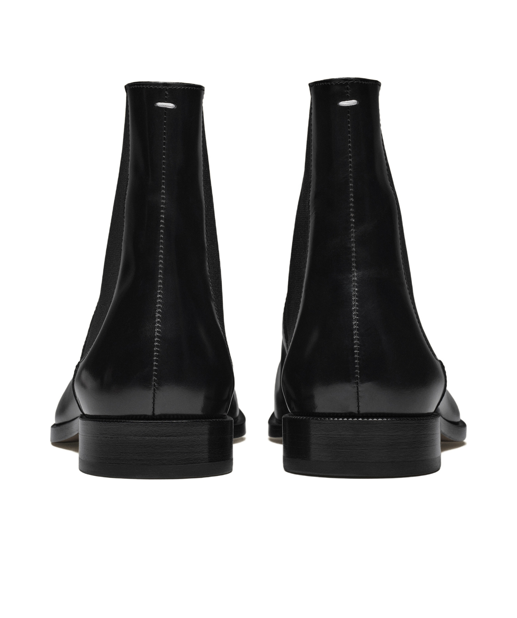 Maison Margiela Tabi Patent-leather Brogues In Black