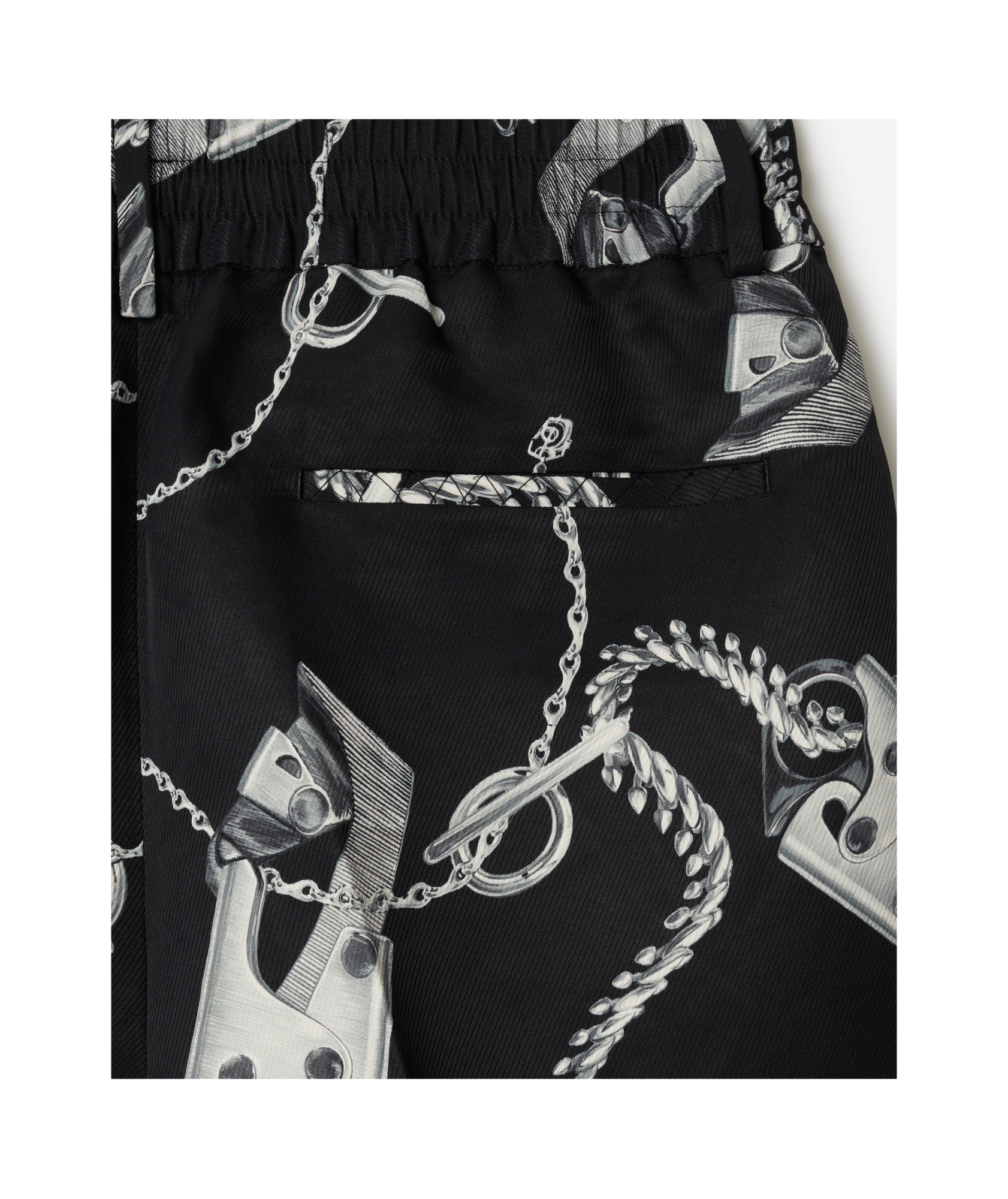 Burberry Chain-link Print Knee-length Shorts In Black