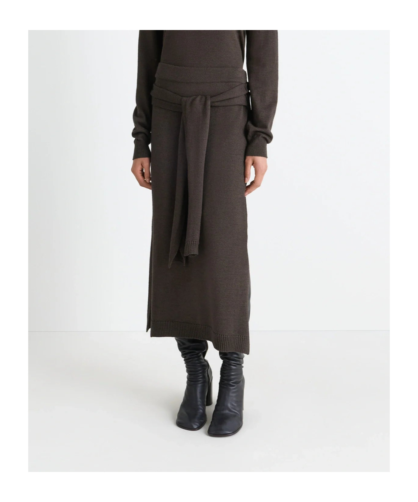 Lemaire Tie-detail Ribbed Midi Skirt In Black