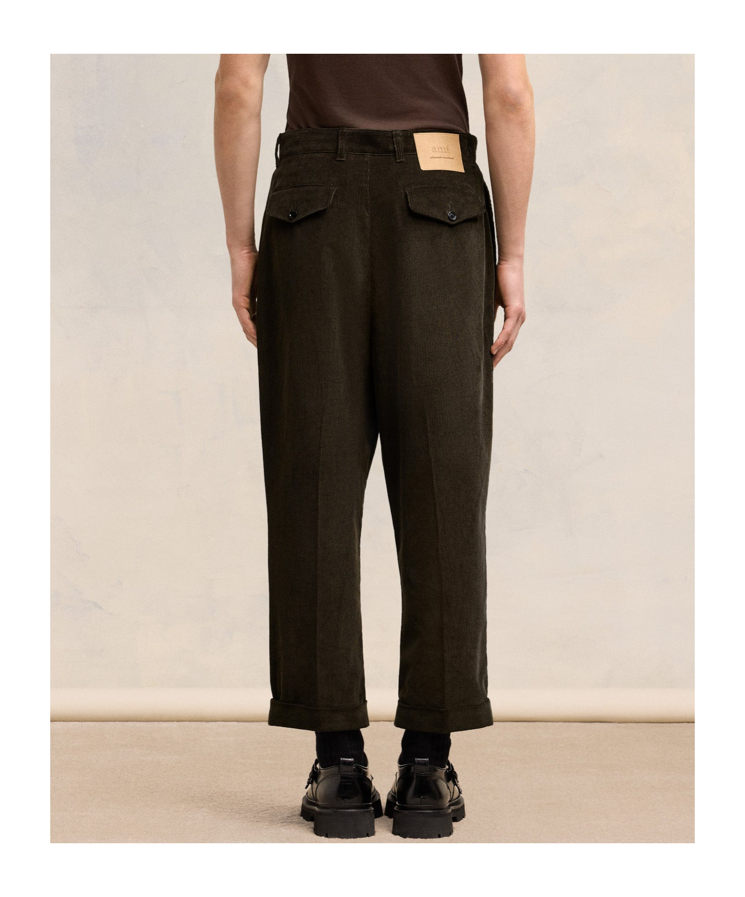 Shop Ami Alexandre Mattiussi Ami Paris Logo-patch Pleated Trousers In Black