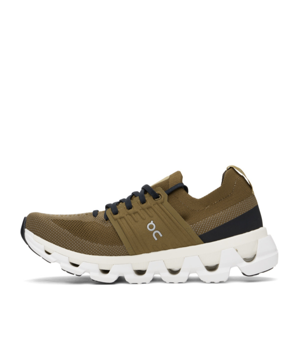 On Running Laced Sneakers In Green