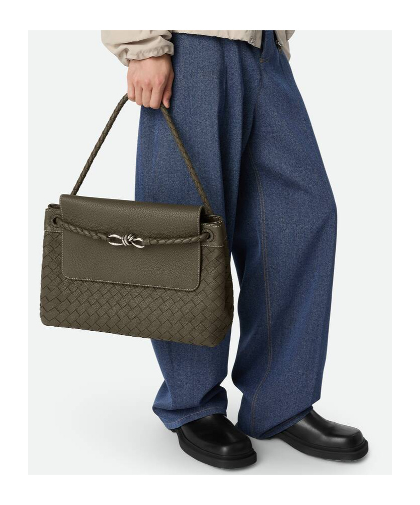 Bottega Veneta Leather Andiamo Messenger Bag In Brown