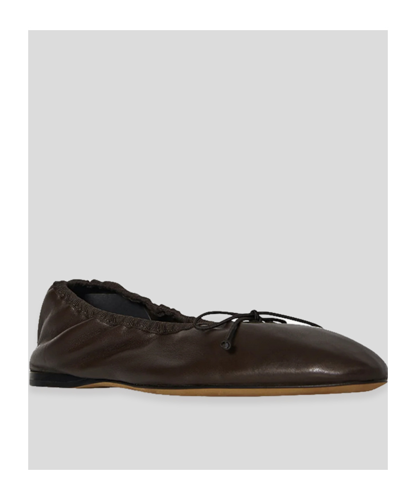 The Row Round Head Ballet Shoes In Black