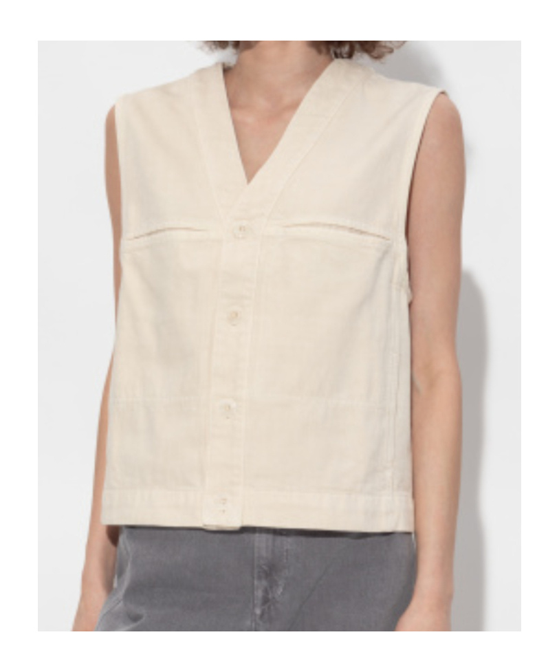 Lemaire Button-fastening Sleeveless Vest In Gray