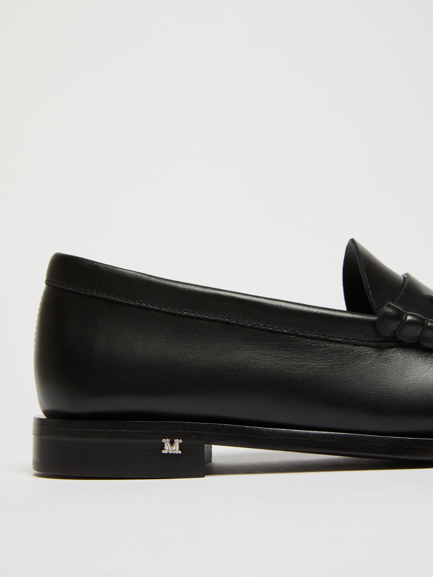 Max Mara 20mm Mm Leather Loafers In Black