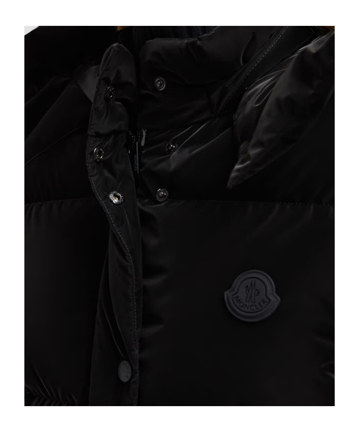 Moncler Logo-patch Padded Jacket In Black